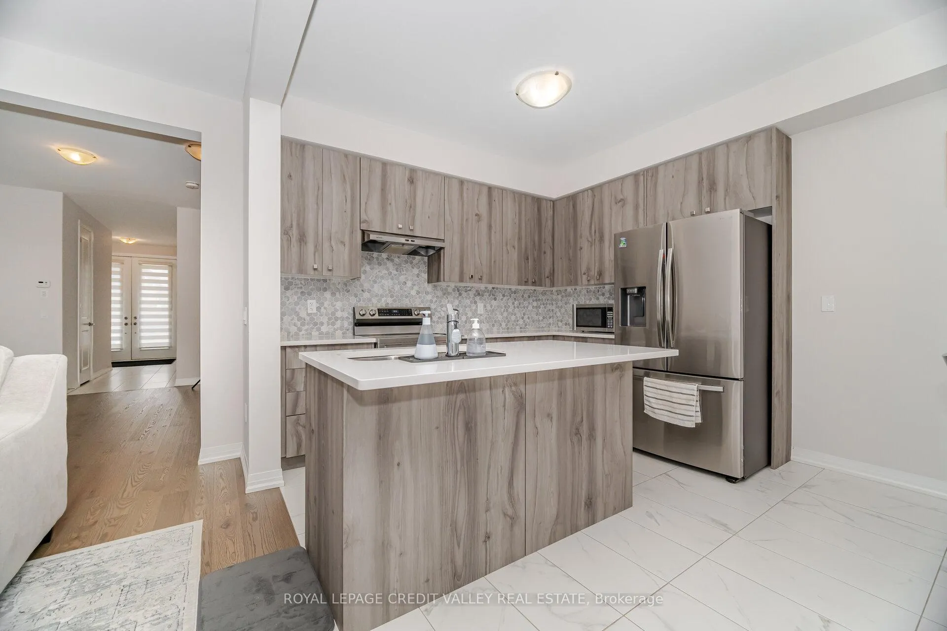 Photo 23 of 15 Weylie Street, Hamilton, Mount Hope — HOMEH