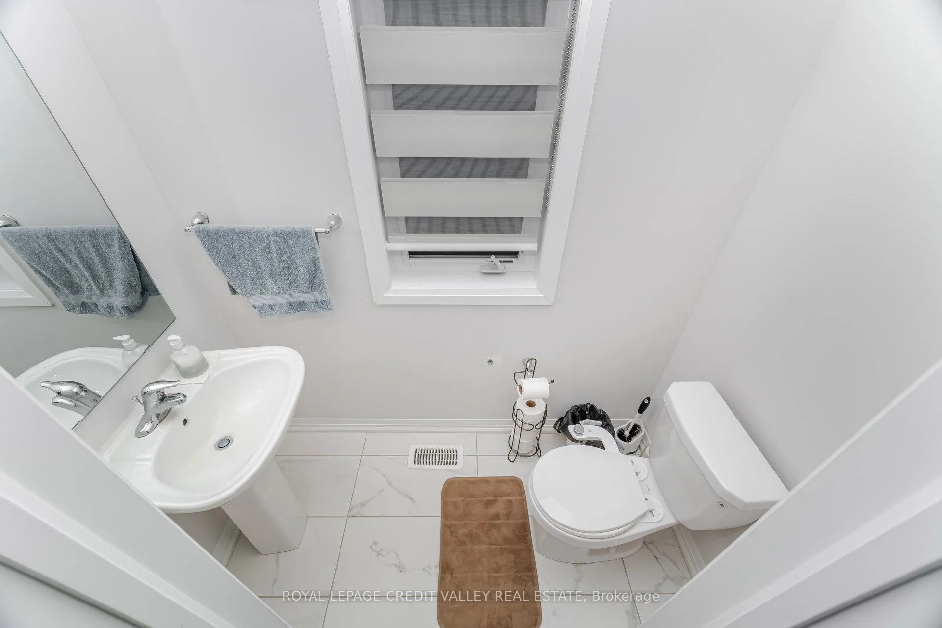 Photo 24 of 15 Weylie Street, Hamilton, Mount Hope — HOMEH