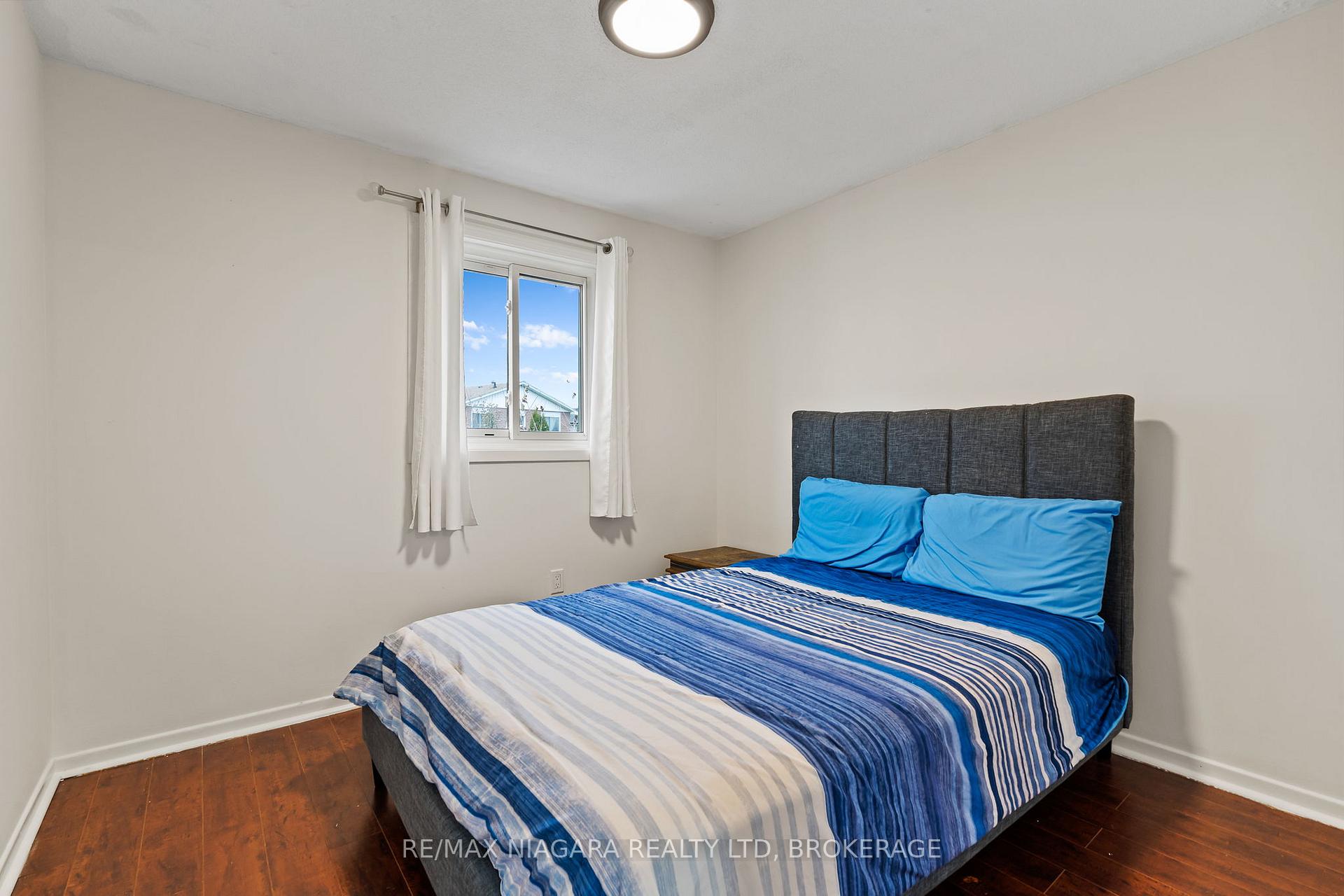 Photo 18 of 19 Lampman Crescent, Thorold, Confederation Heights — HOMEH