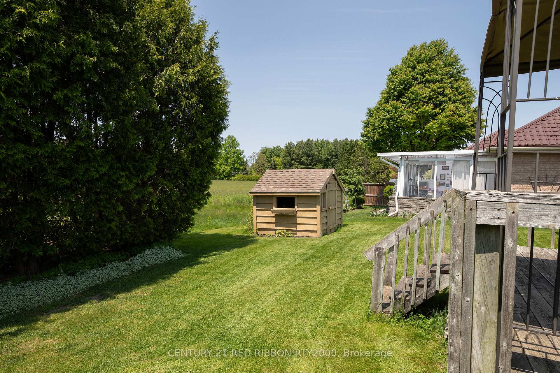 Photo 4 of 482 Riverview Drive, Strathroy-Caradoc, NE — HOMEH
