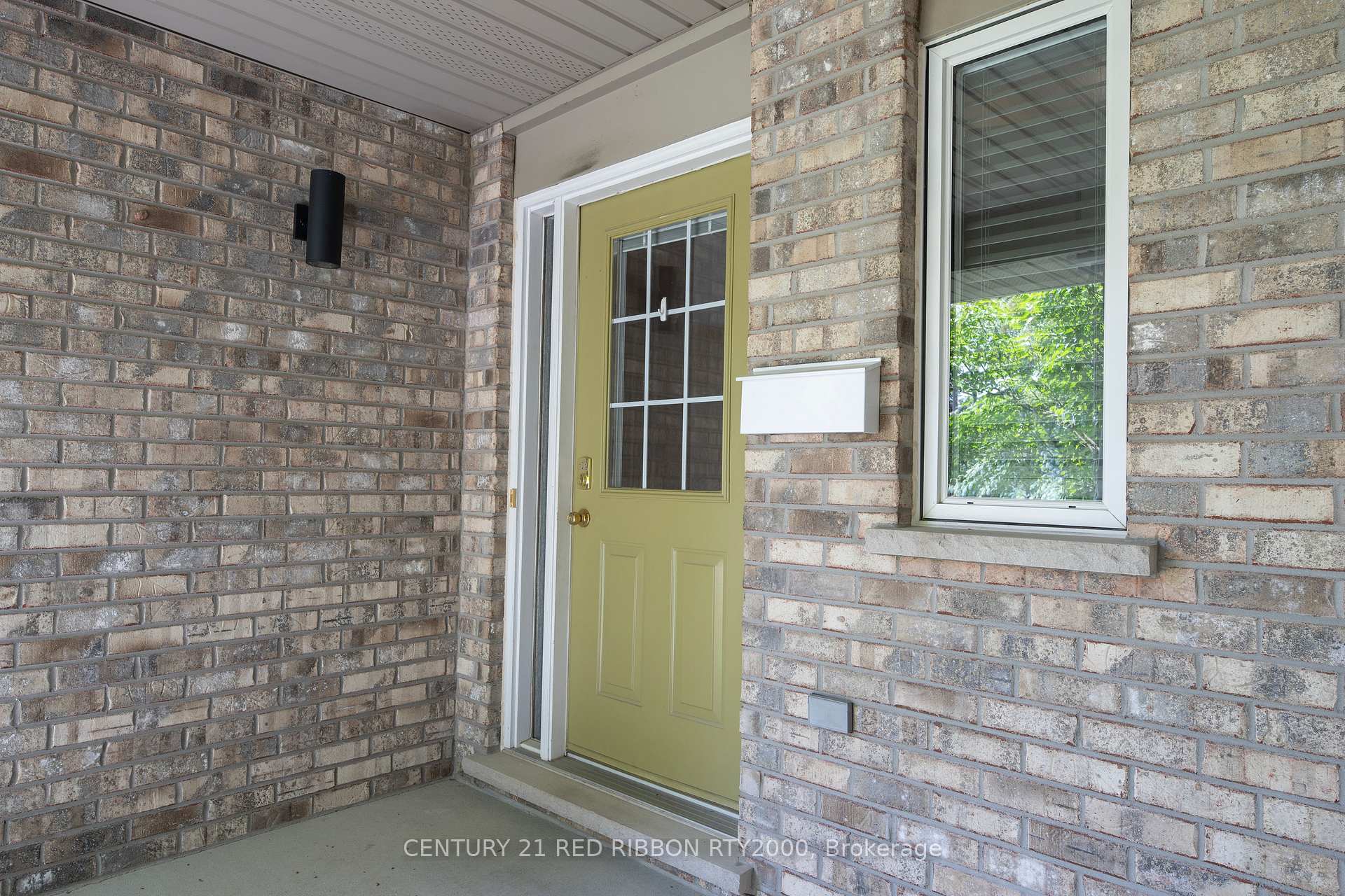 Photo 5 of 482 Riverview Drive, Strathroy-Caradoc, NE — HOMEH