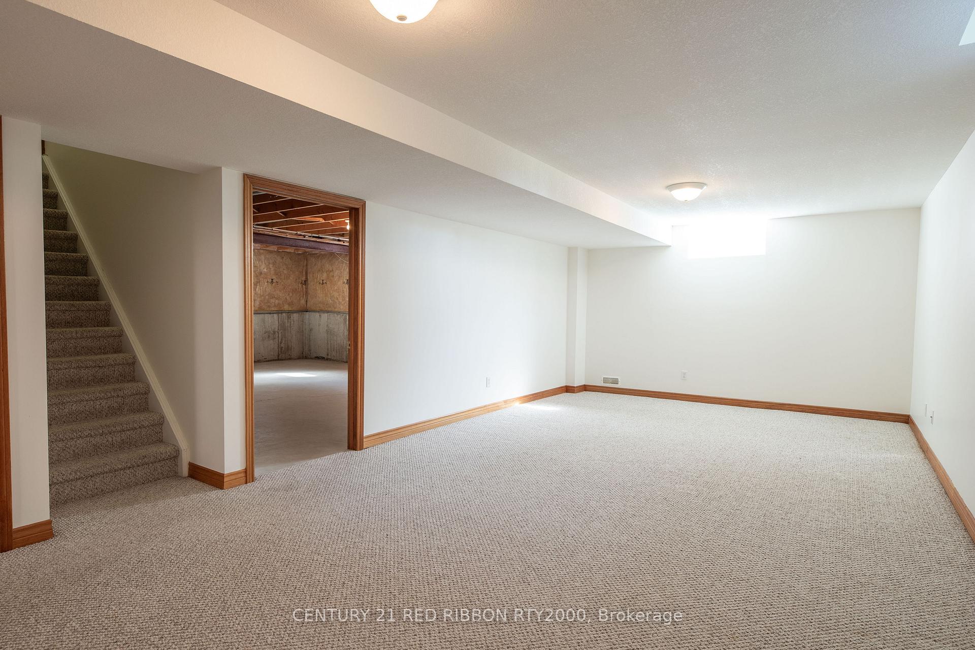 Photo 17 of 482 Riverview Drive, Strathroy-Caradoc, NE — HOMEH