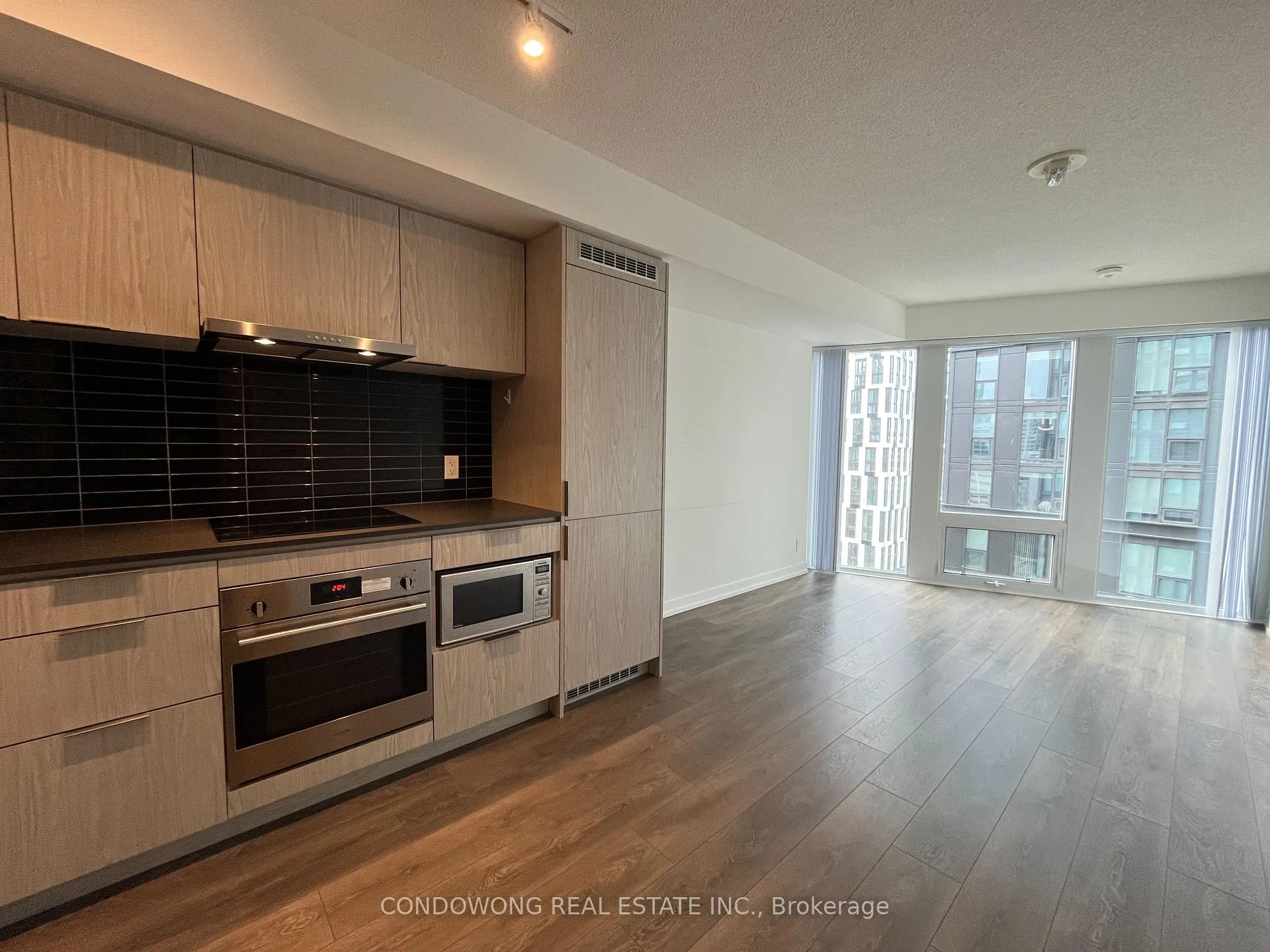 Front of Unit 1809, 60 Shuter Street