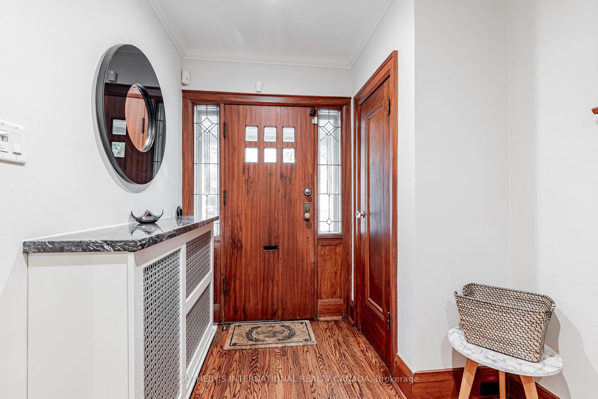 Photo 5 of 421 St Clair Avenue E, Toronto, Rosedale-Moore Park — HOMEH