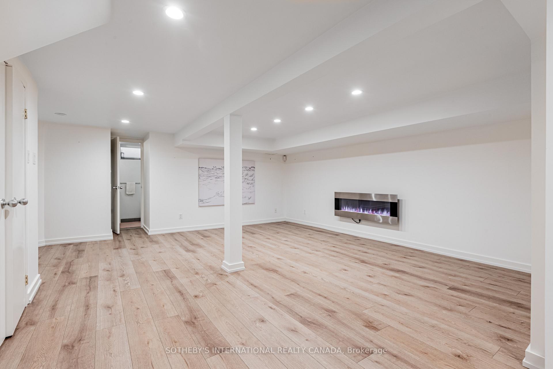 Photo 33 of 421 St Clair Avenue E, Toronto, Rosedale-Moore Park — HOMEH