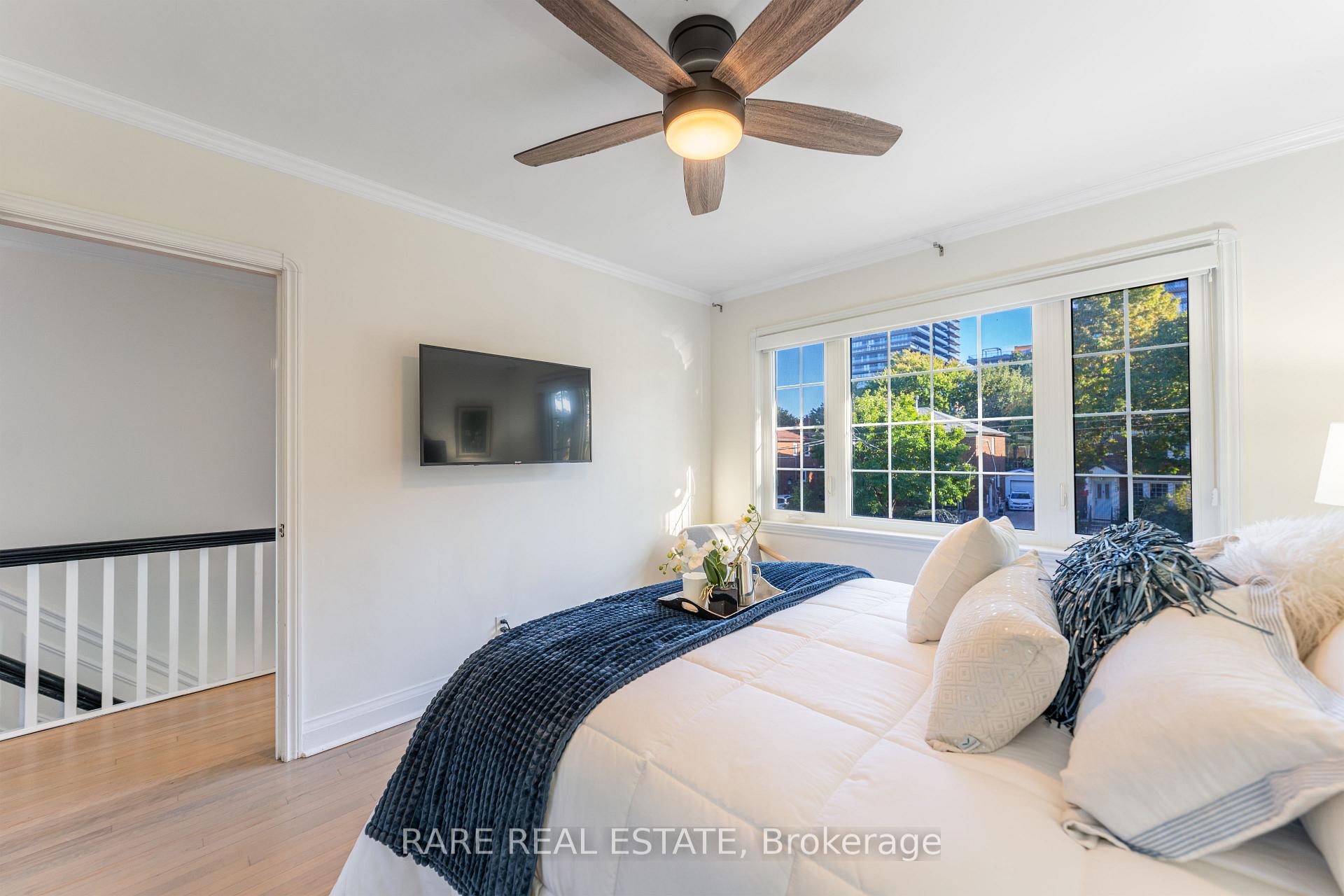 Photo 11 of 244 Donlea Drive, Toronto, Leaside — HOMEH