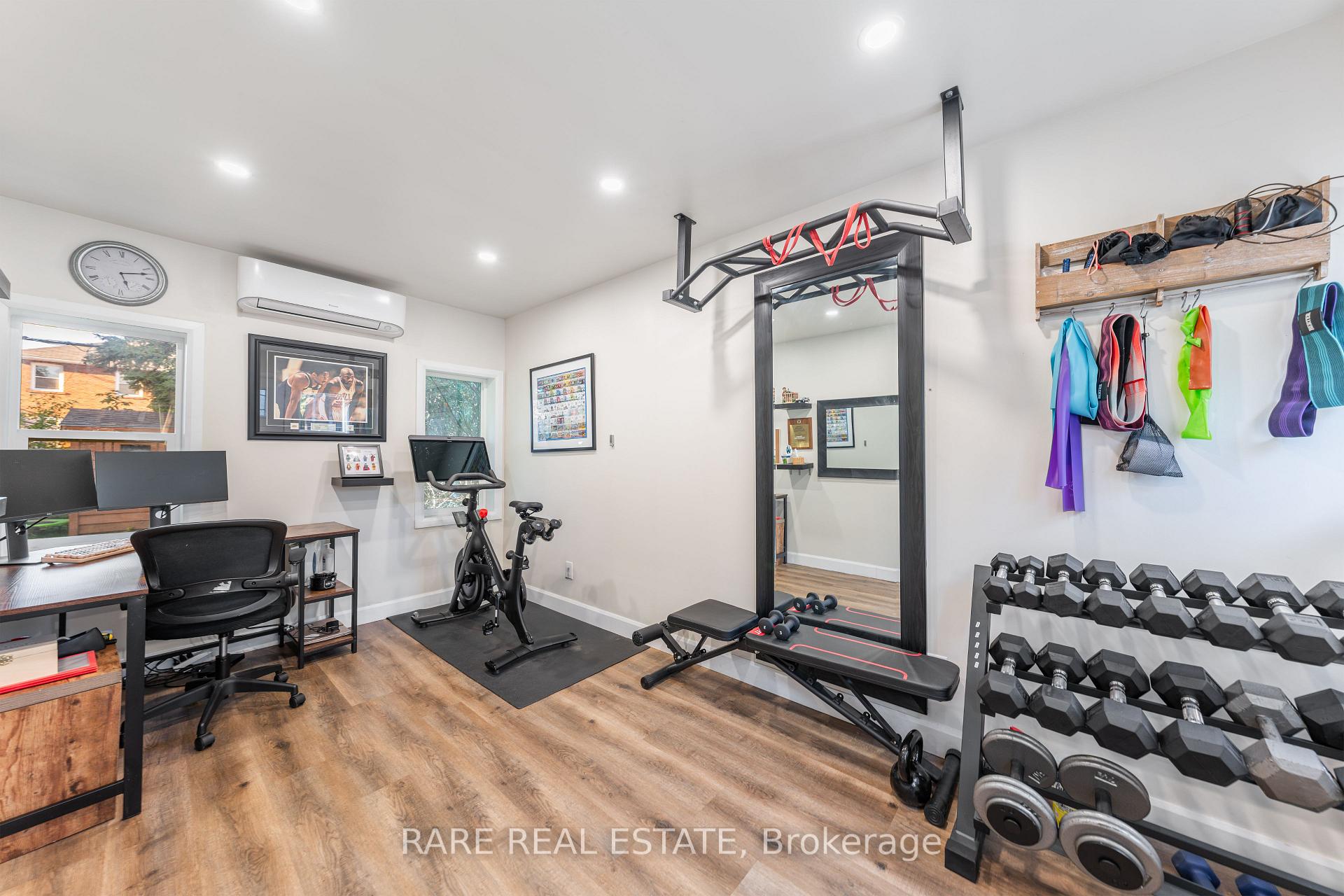 Photo 20 of 244 Donlea Drive, Toronto, Leaside — HOMEH