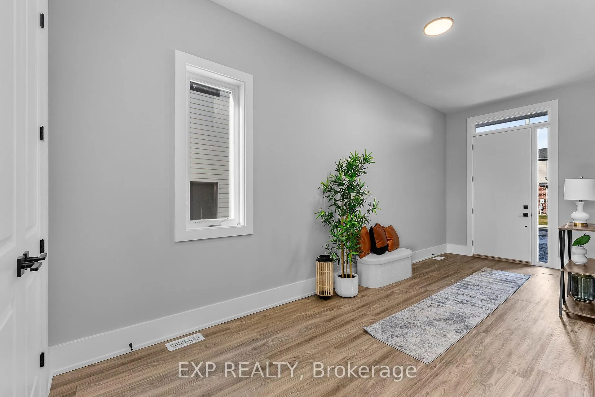 Photo 4 of 51 Alicia Crescent, Thorold, Hurricane/Merrittville — HOMEH