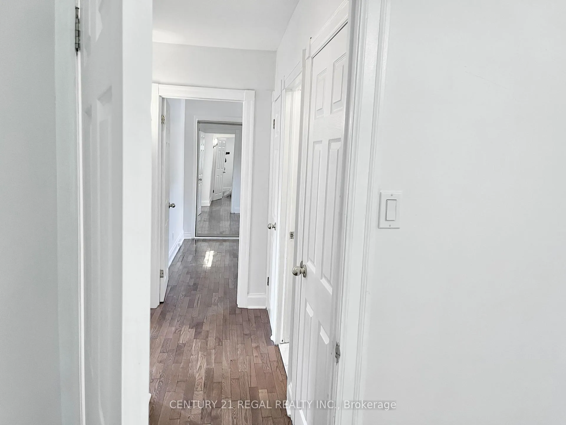 Photo 10 of 493 Plains Road, Toronto, East York — HOMEH