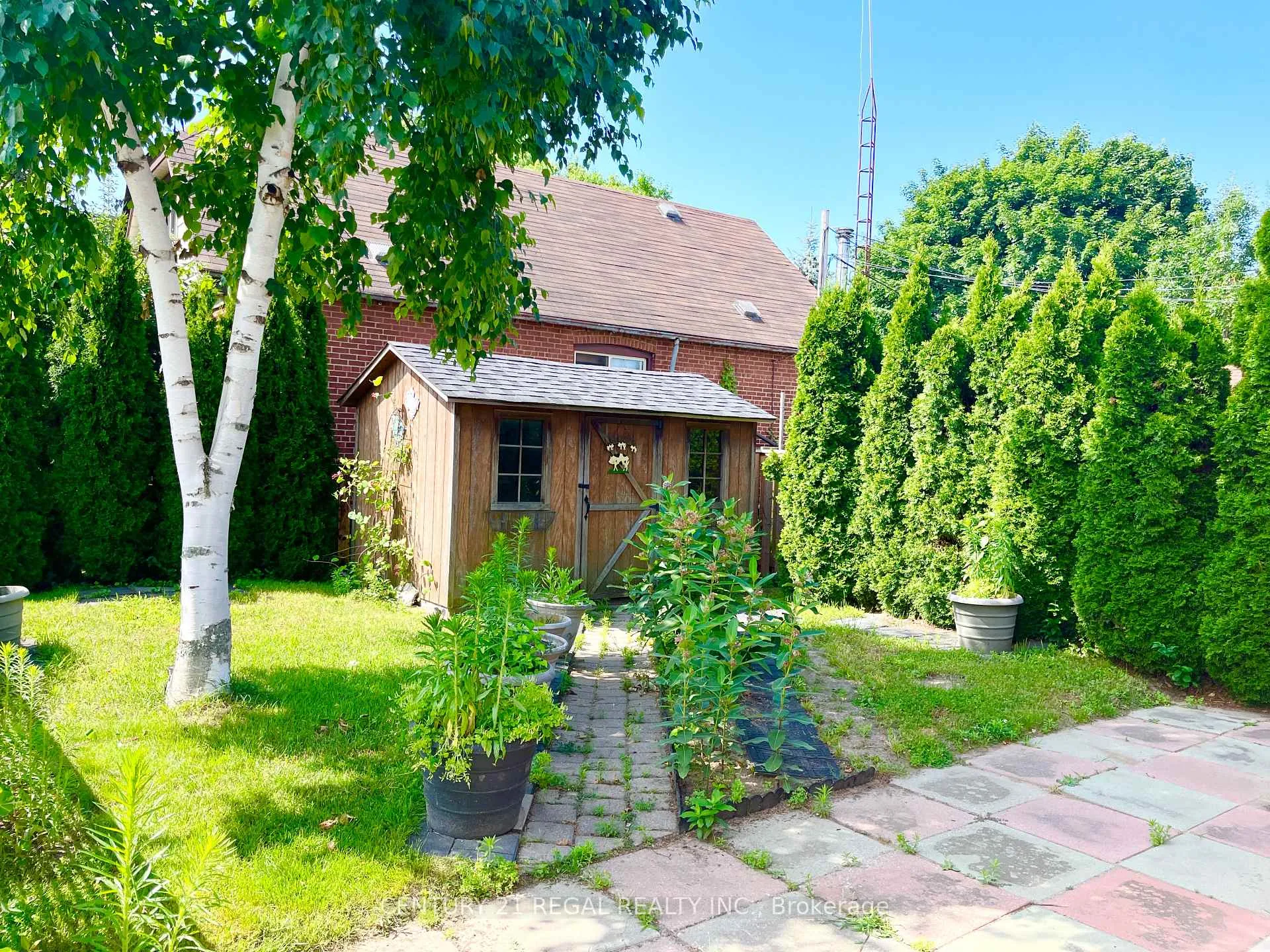 Photo 16 of 493 Plains Road, Toronto, East York — HOMEH