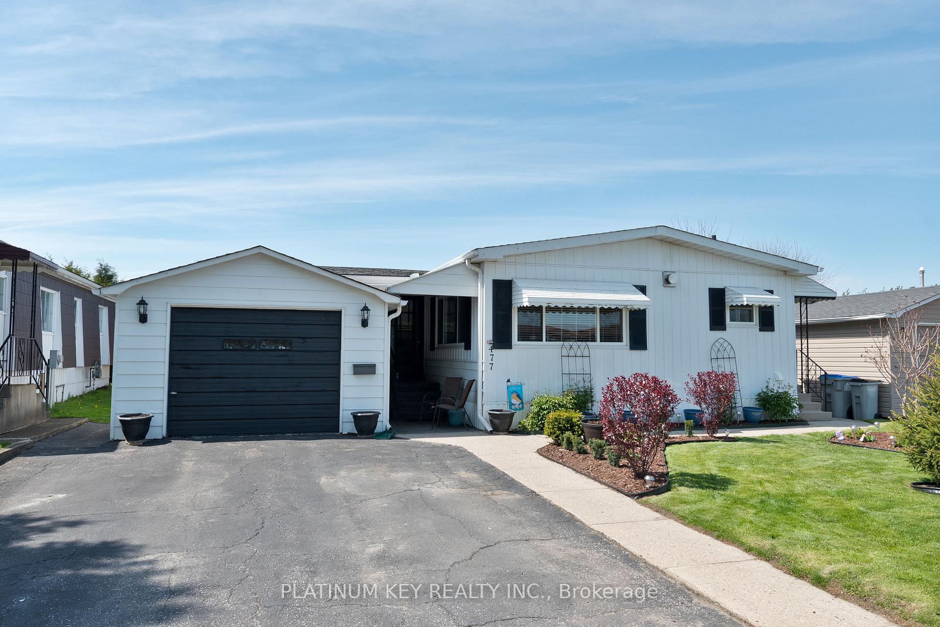 Front of 477 Richard Crescent