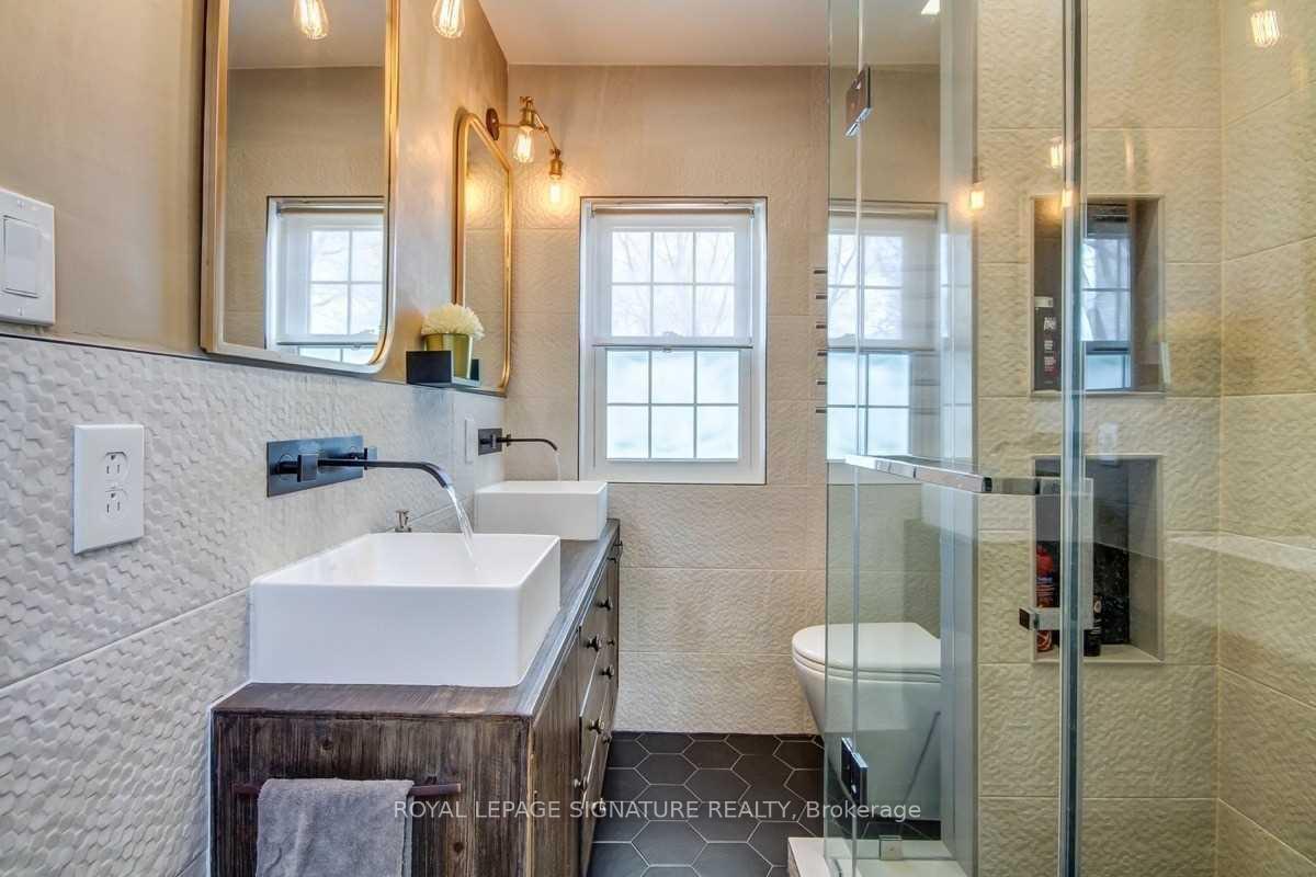Photo 14 of 93 Southvale Drive, Toronto, Leaside — HOMEH