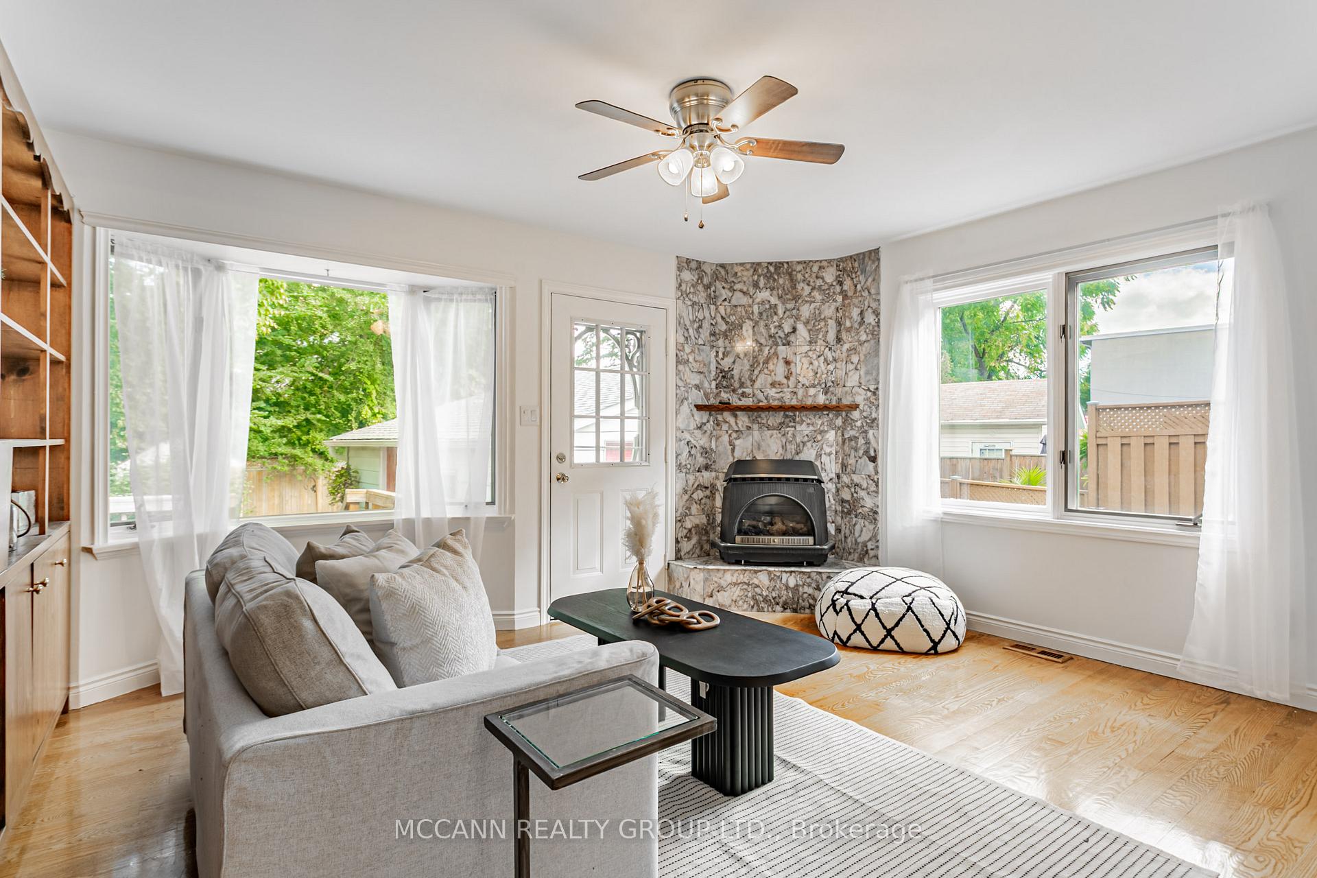 Photo 14 of 52 Thursfield Crescent, Toronto, Leaside — HOMEH