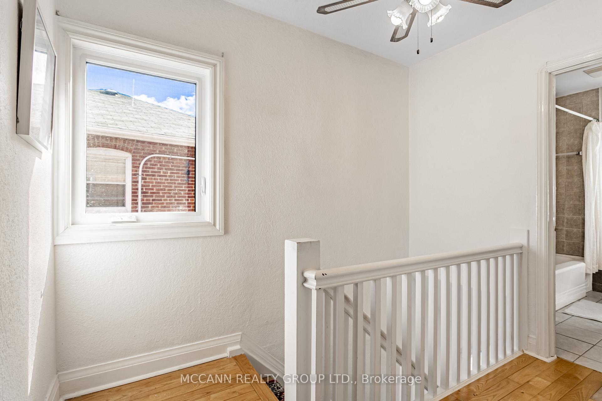 Photo 20 of 52 Thursfield Crescent, Toronto, Leaside — HOMEH
