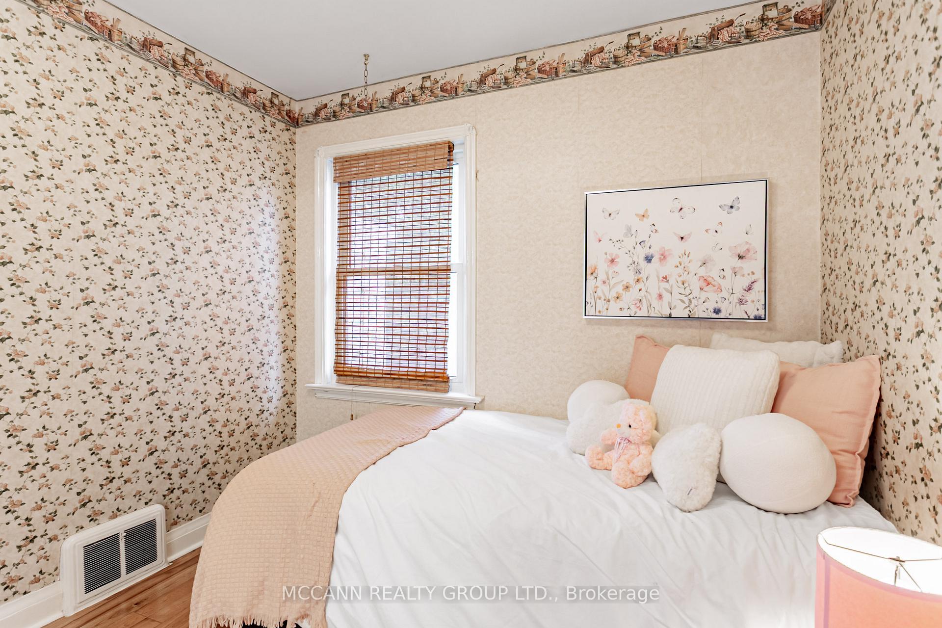 Photo 27 of 52 Thursfield Crescent, Toronto, Leaside — HOMEH