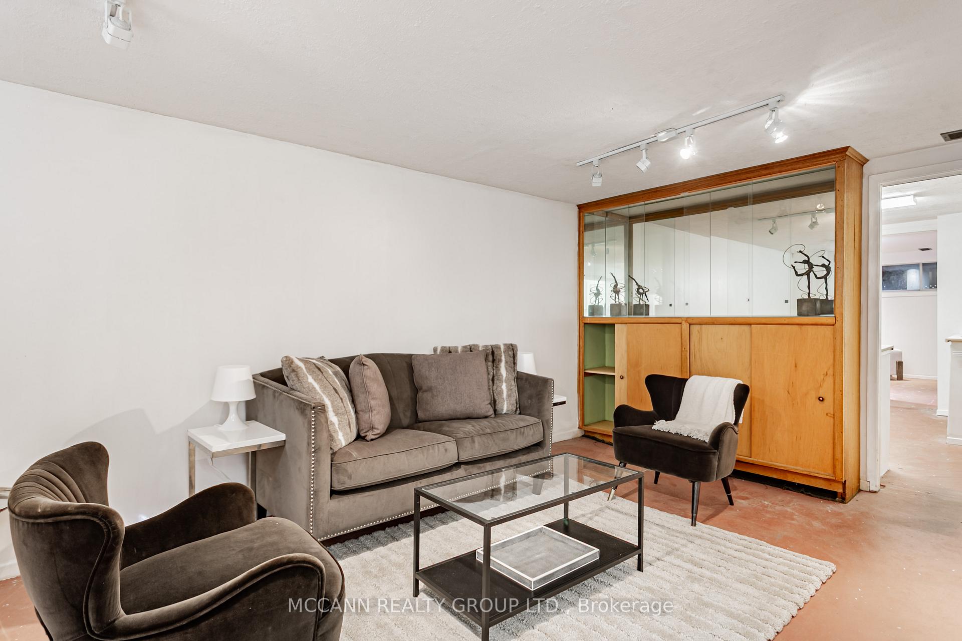 Photo 30 of 52 Thursfield Crescent, Toronto, Leaside — HOMEH
