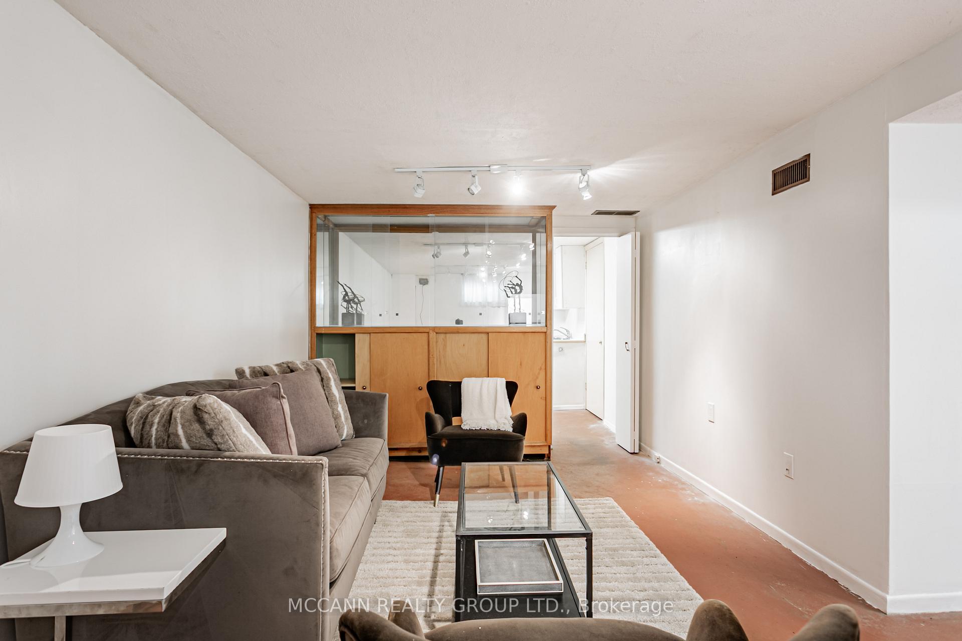 Photo 31 of 52 Thursfield Crescent, Toronto, Leaside — HOMEH