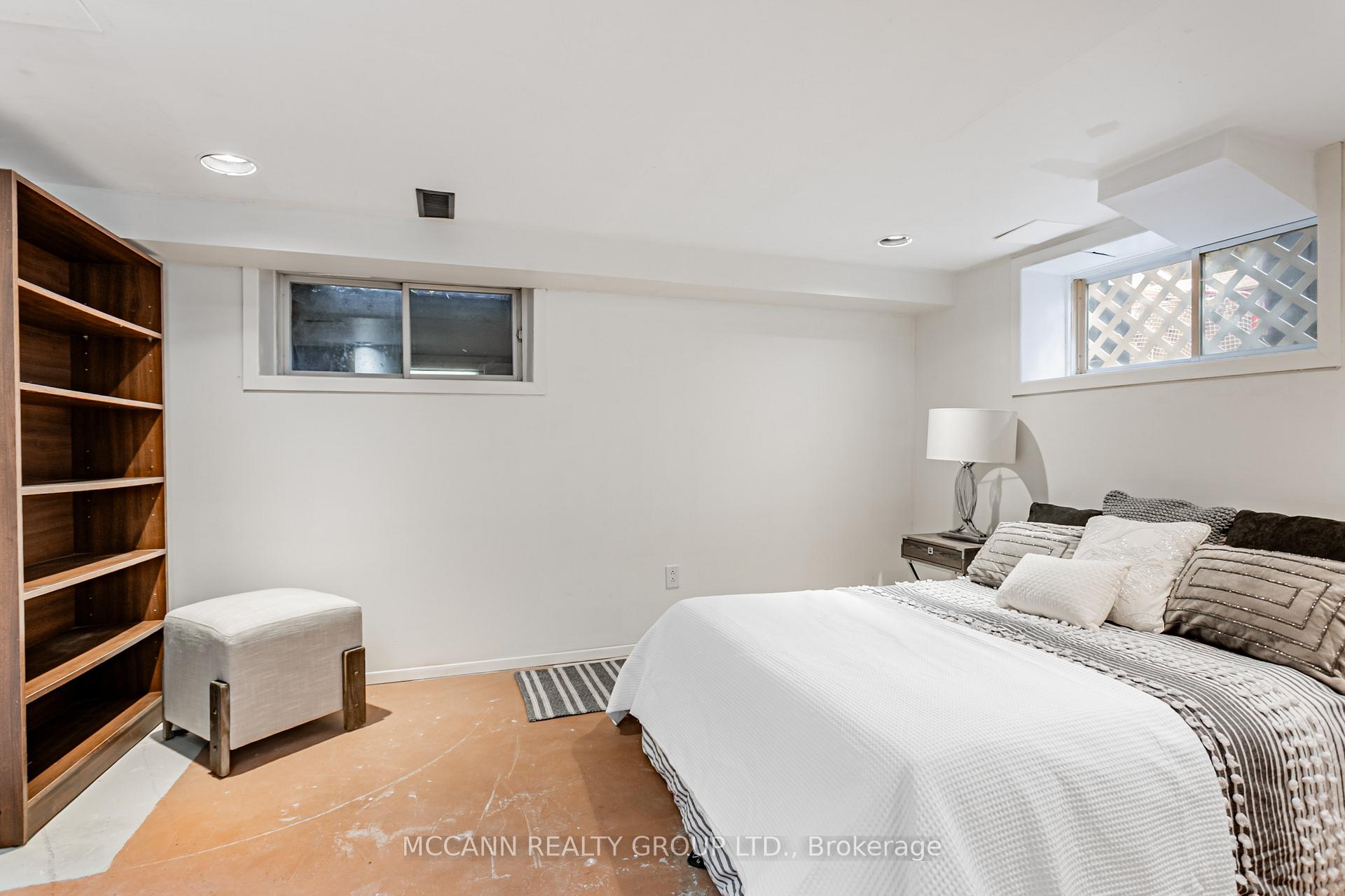 Photo 36 of 52 Thursfield Crescent, Toronto, Leaside — HOMEH