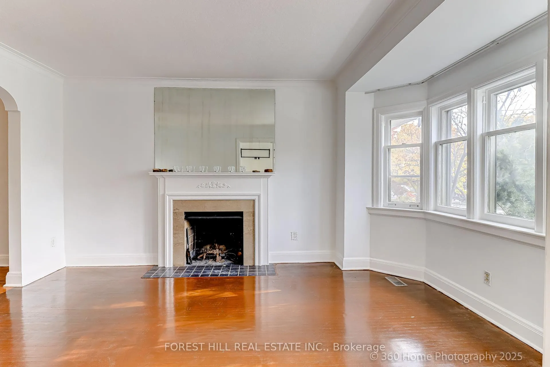 Photo 4 of 192 Roe Avenue, Toronto, Bedford Park-Nortown — HOMEH