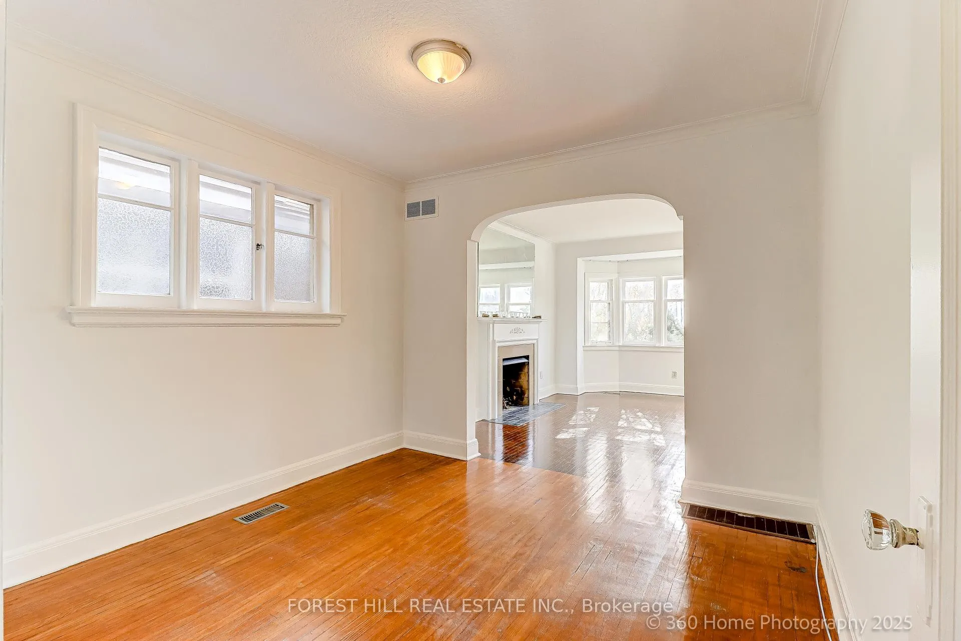 Photo 9 of 192 Roe Avenue, Toronto, Bedford Park-Nortown — HOMEH
