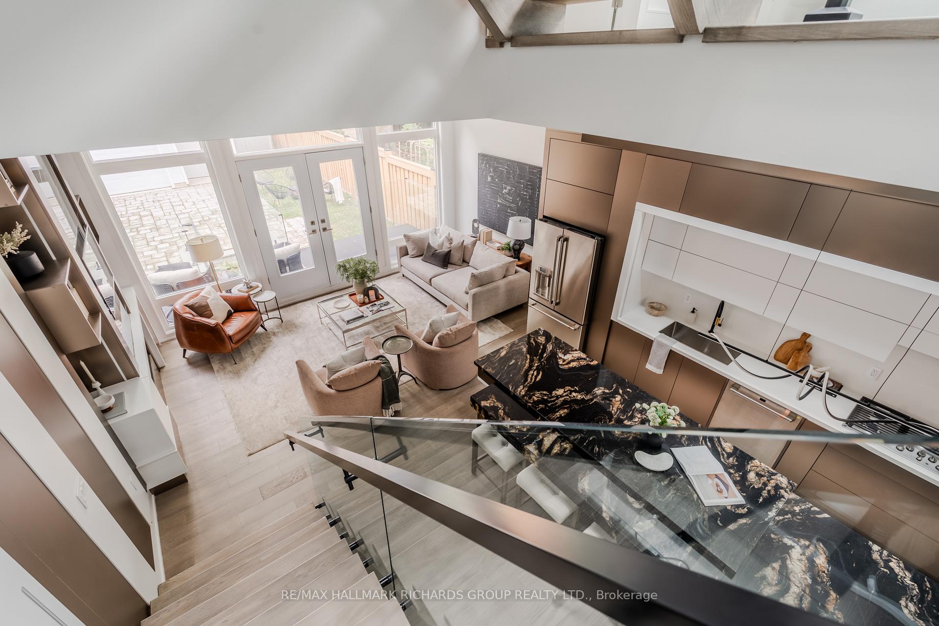 Photo 15 of 19 Devon Road, Toronto, East End-Danforth — HOMEH