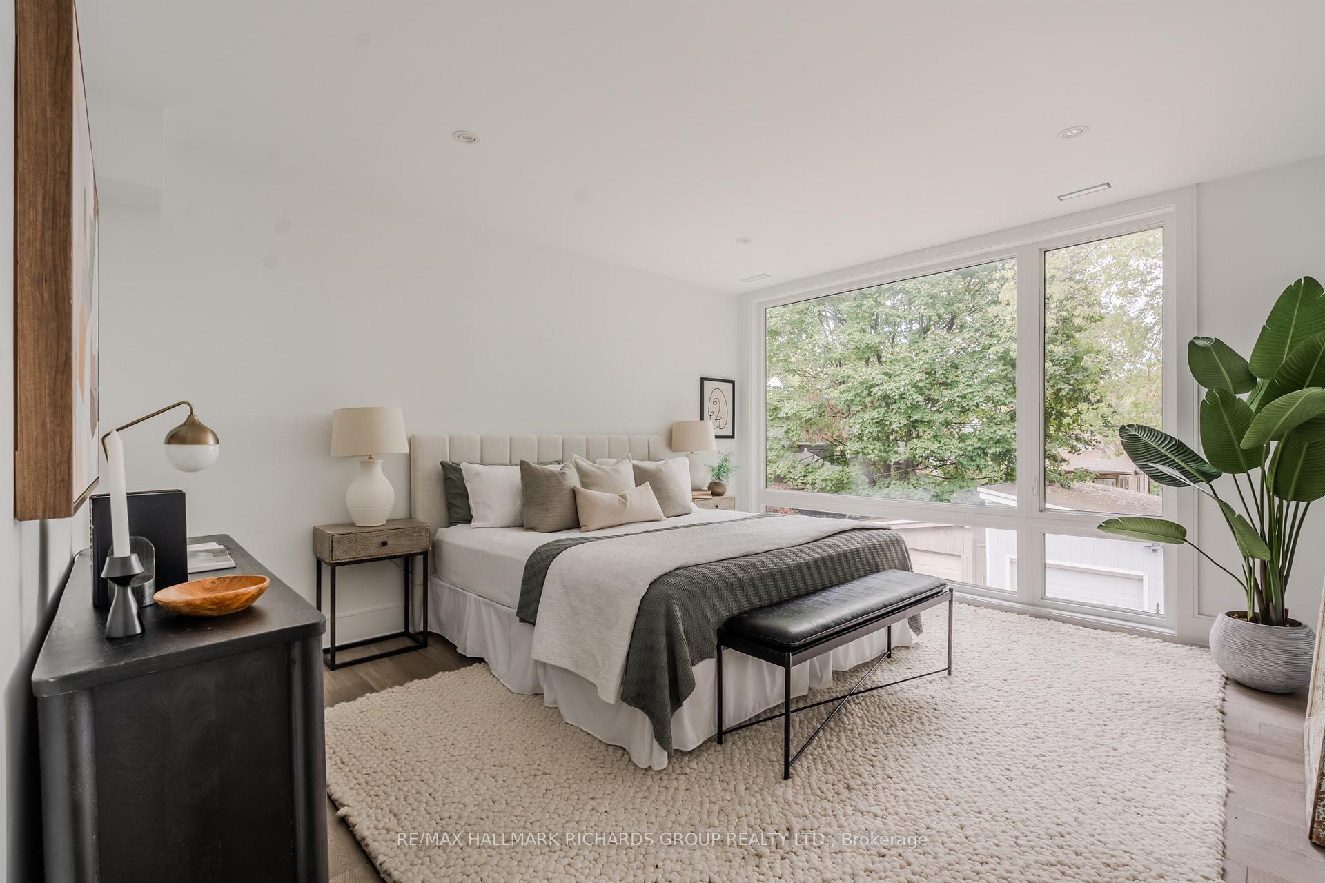 Photo 16 of 19 Devon Road, Toronto, East End-Danforth — HOMEH