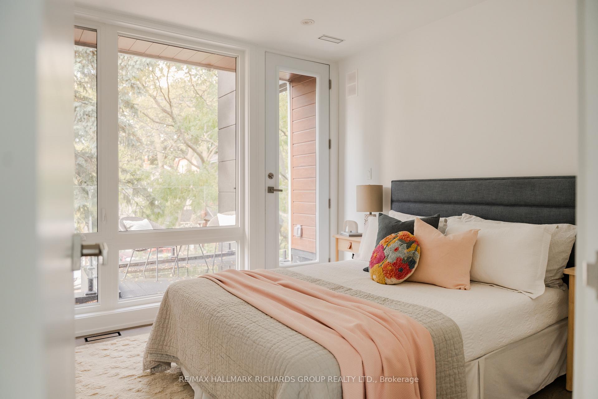 Photo 19 of 19 Devon Road, Toronto, East End-Danforth — HOMEH