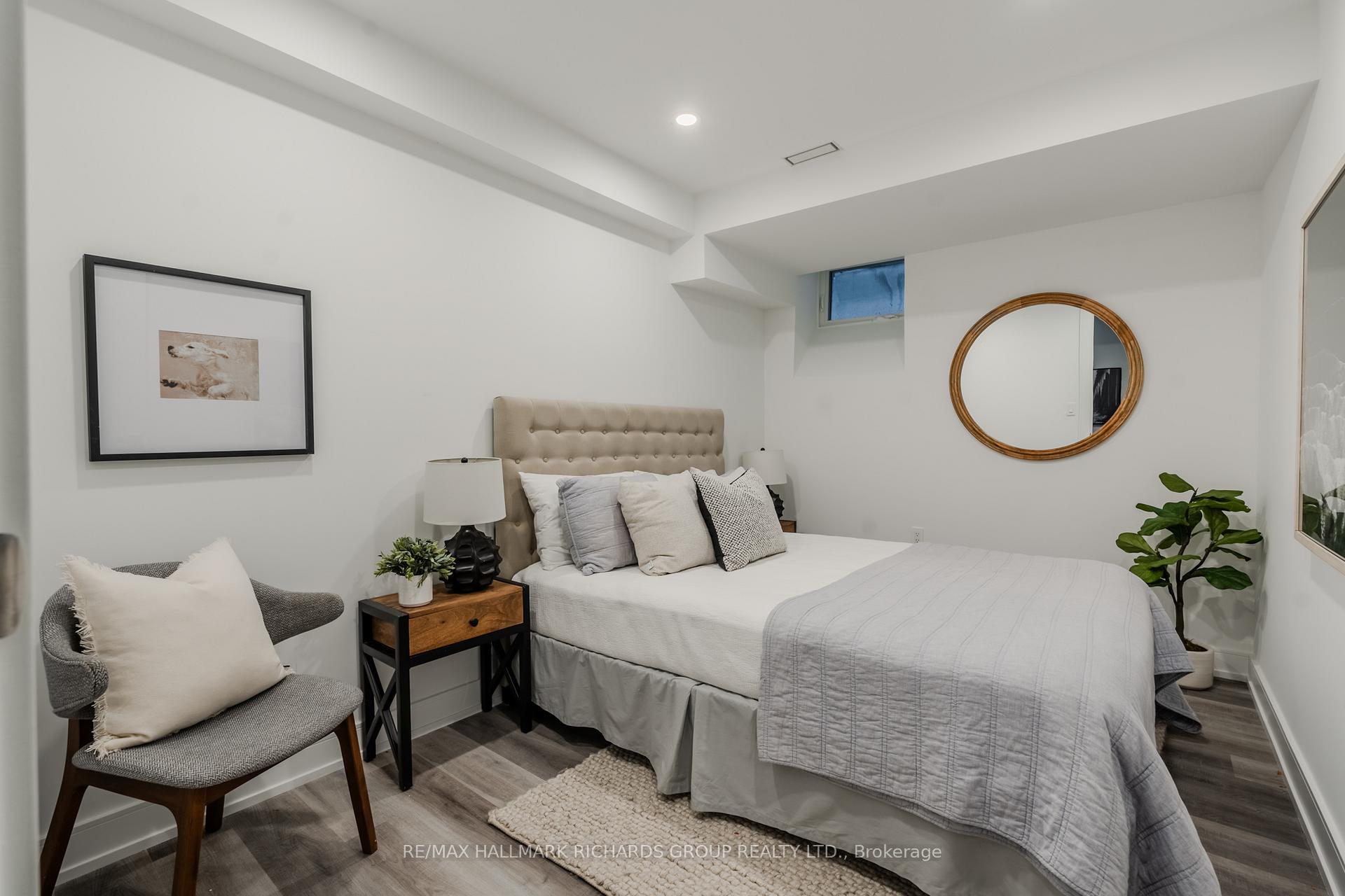 Photo 33 of 19 Devon Road, Toronto, East End-Danforth — HOMEH