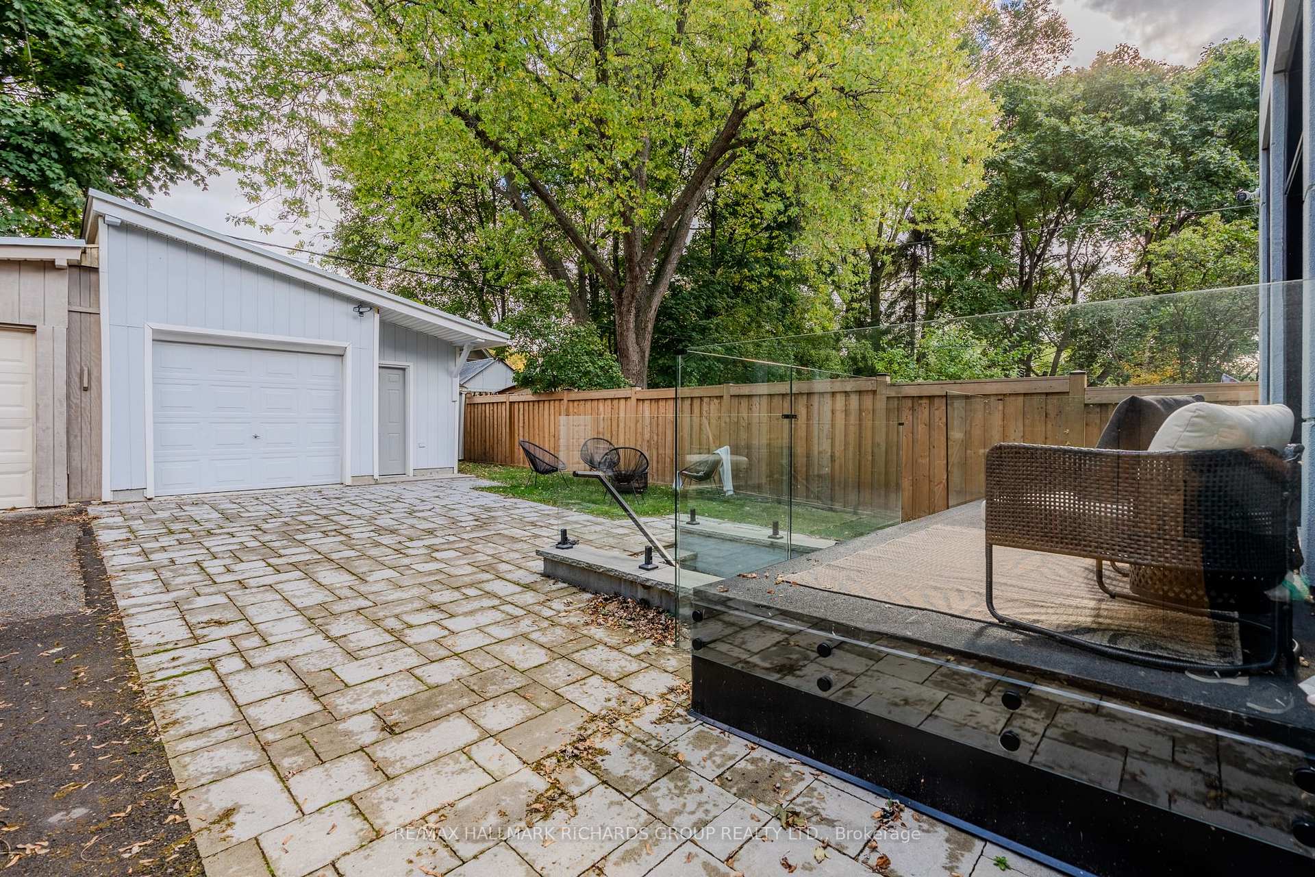 Photo 39 of 19 Devon Road, Toronto, East End-Danforth — HOMEH