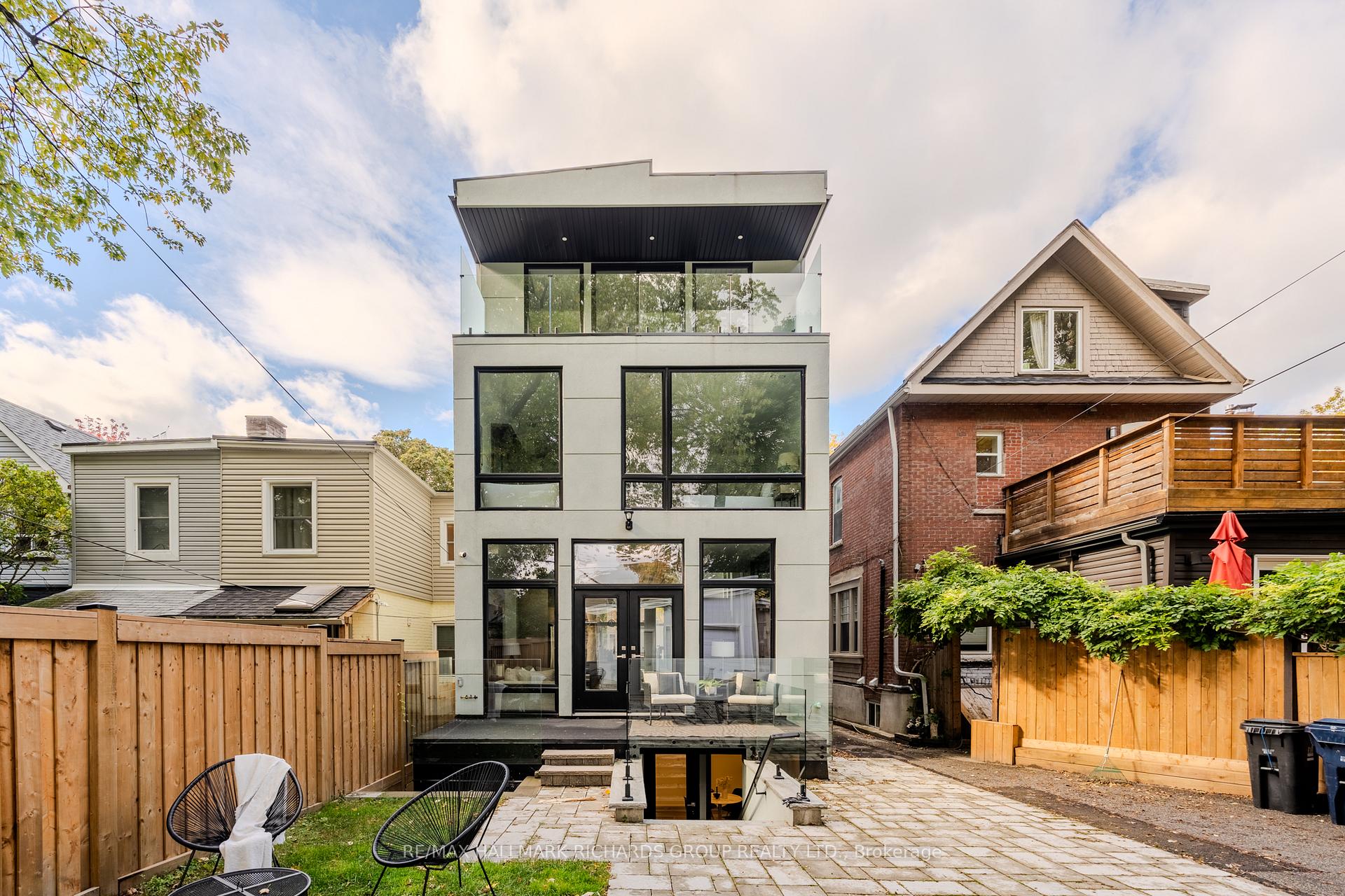 Photo 40 of 19 Devon Road, Toronto, East End-Danforth — HOMEH
