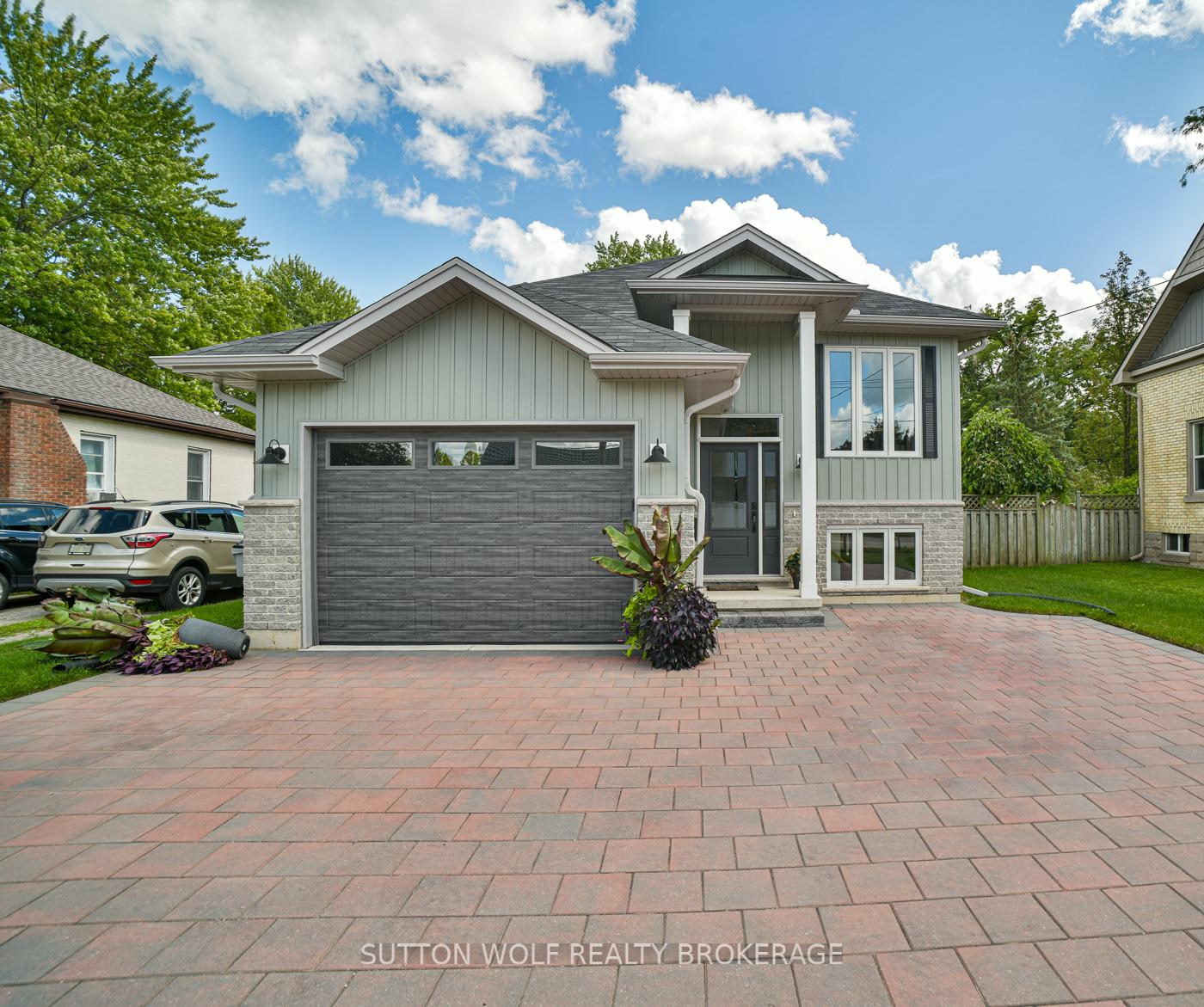 Photo 1 of 52 Metcalfe Street E, Strathroy-Caradoc, SE — HOMEH