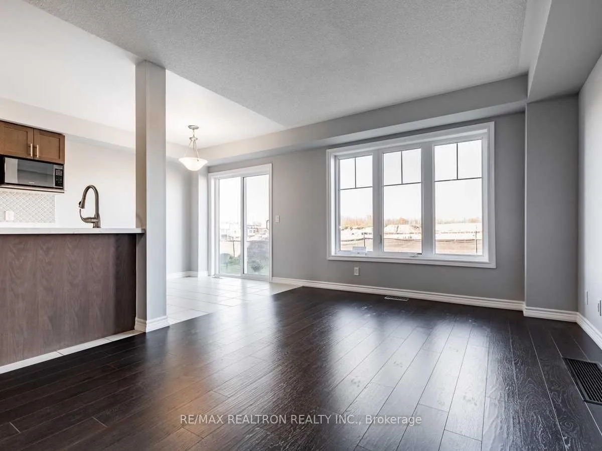 Photo 6 of 104 Symington Avenue, Oshawa, Windfields — HOMEH
