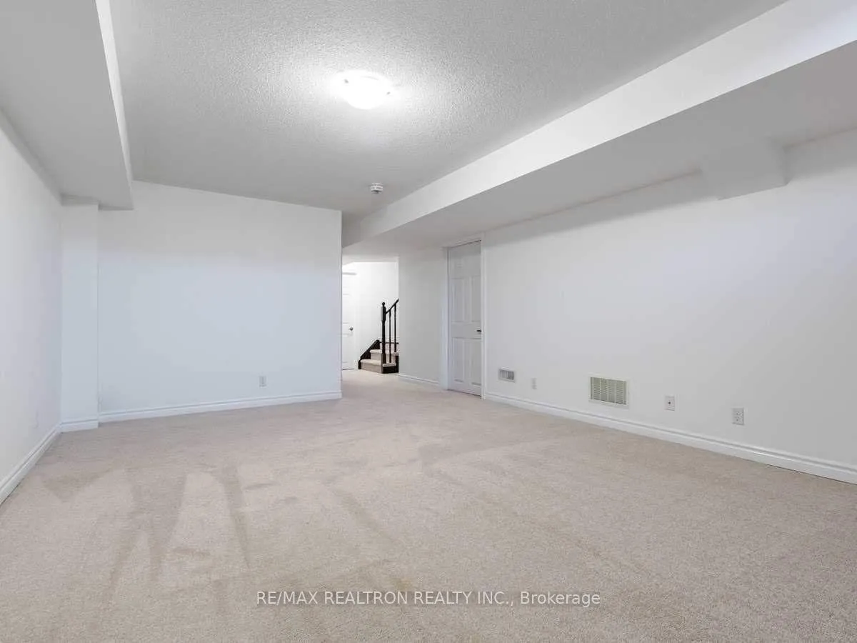 Photo 16 of 104 Symington Avenue, Oshawa, Windfields — HOMEH