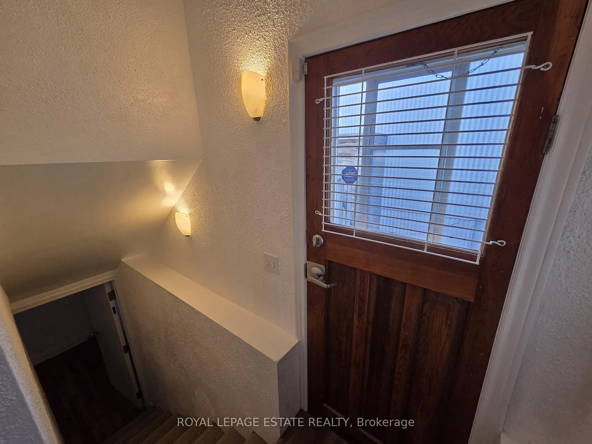Photo 2 of Unit Lower, 19 Orley Avenue, Toronto, Woodbine-Lumsden — HOMEH