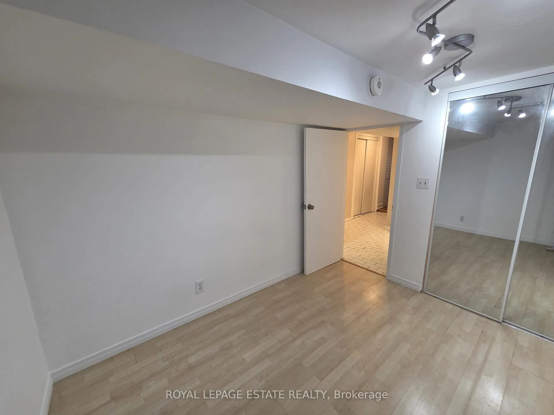 Photo 9 of Unit Lower, 19 Orley Avenue, Toronto, Woodbine-Lumsden — HOMEH