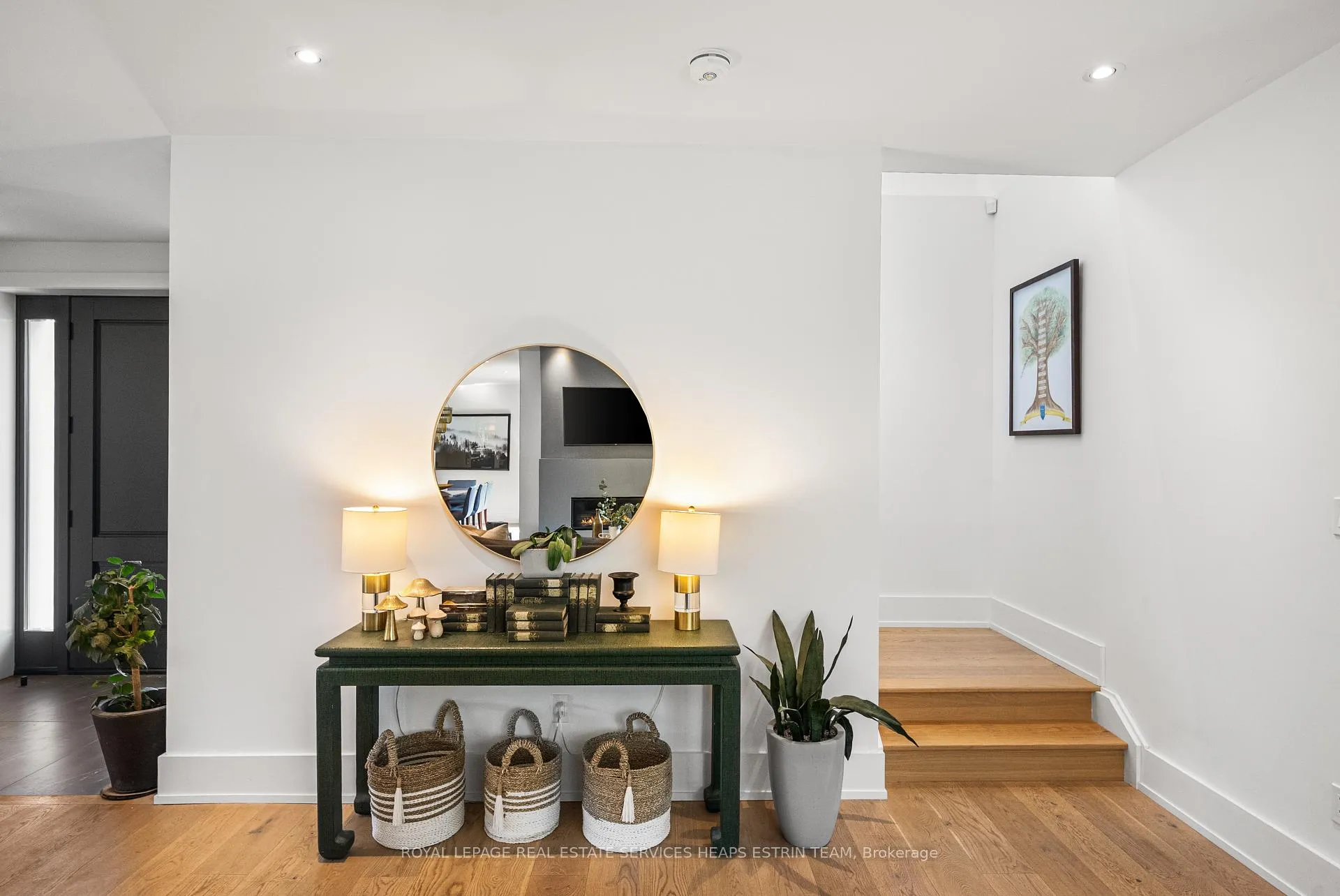 Photo 16 of 44 Bennington Heights Drive, Toronto, Leaside — HOMEH