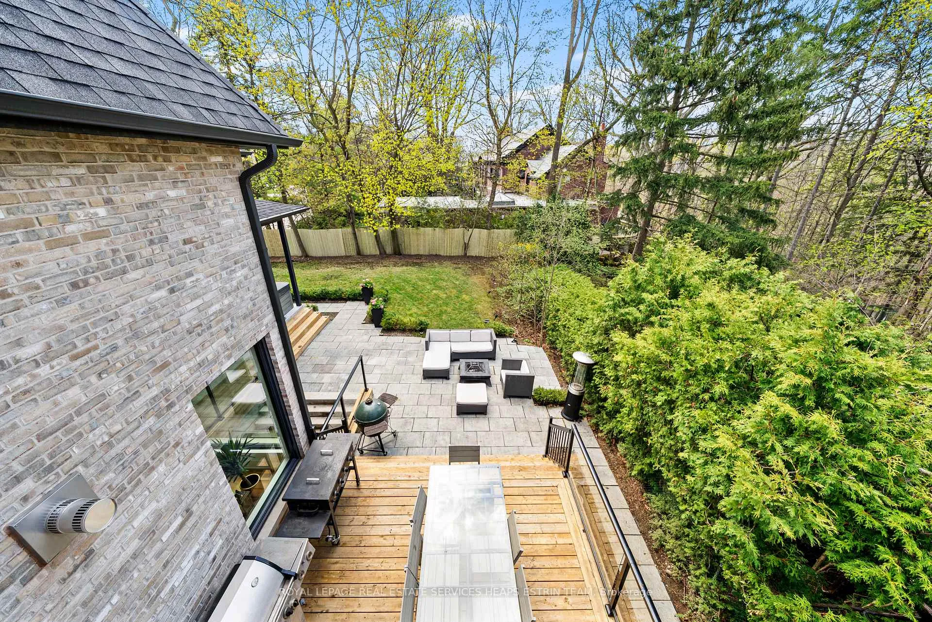 Photo 19 of 44 Bennington Heights Drive, Toronto, Leaside — HOMEH