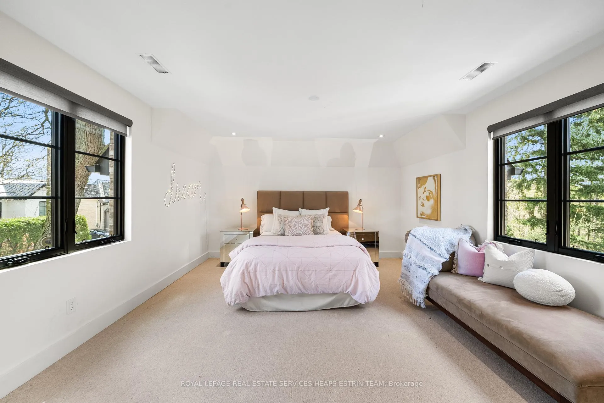 Photo 24 of 44 Bennington Heights Drive, Toronto, Leaside — HOMEH