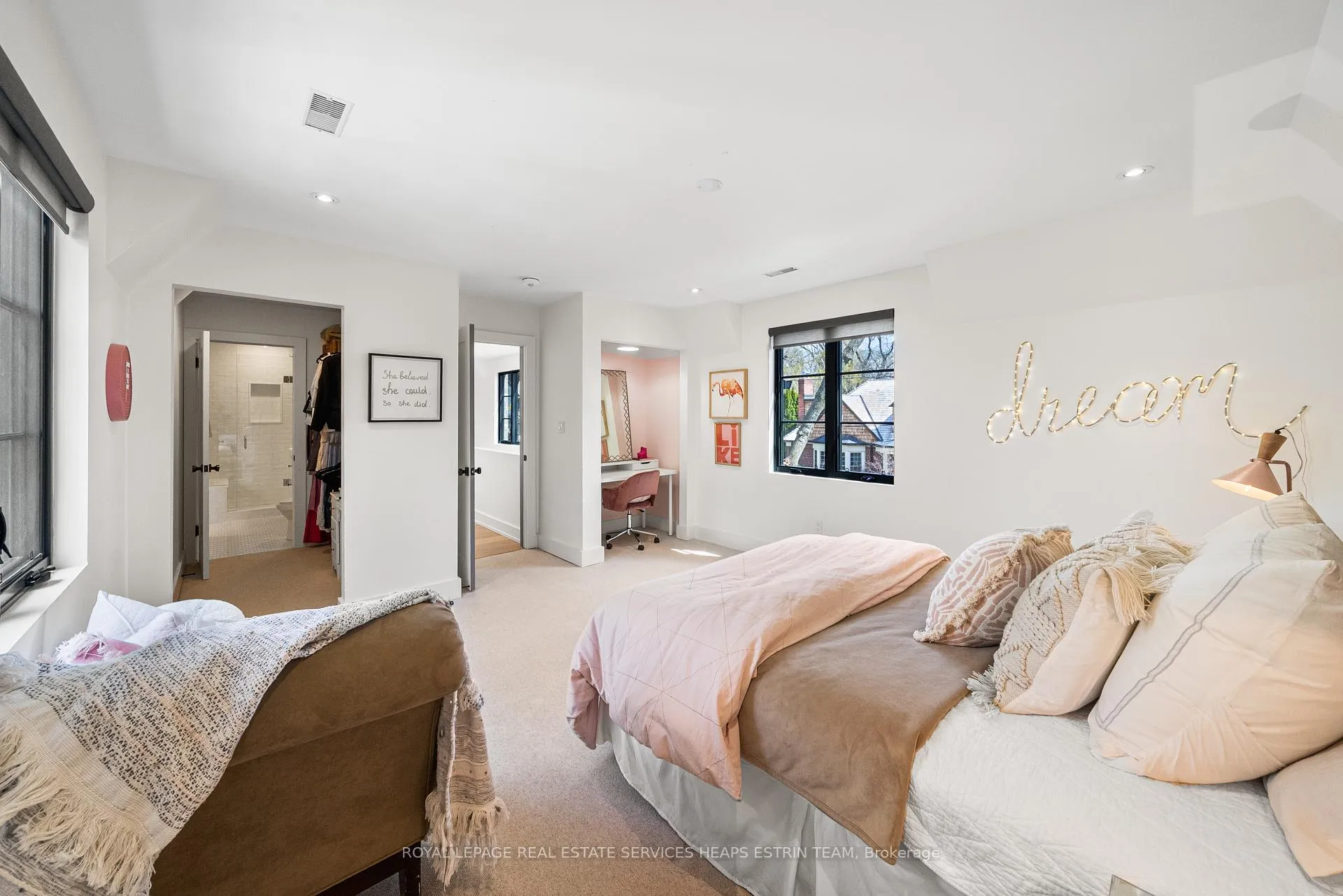 Photo 25 of 44 Bennington Heights Drive, Toronto, Leaside — HOMEH