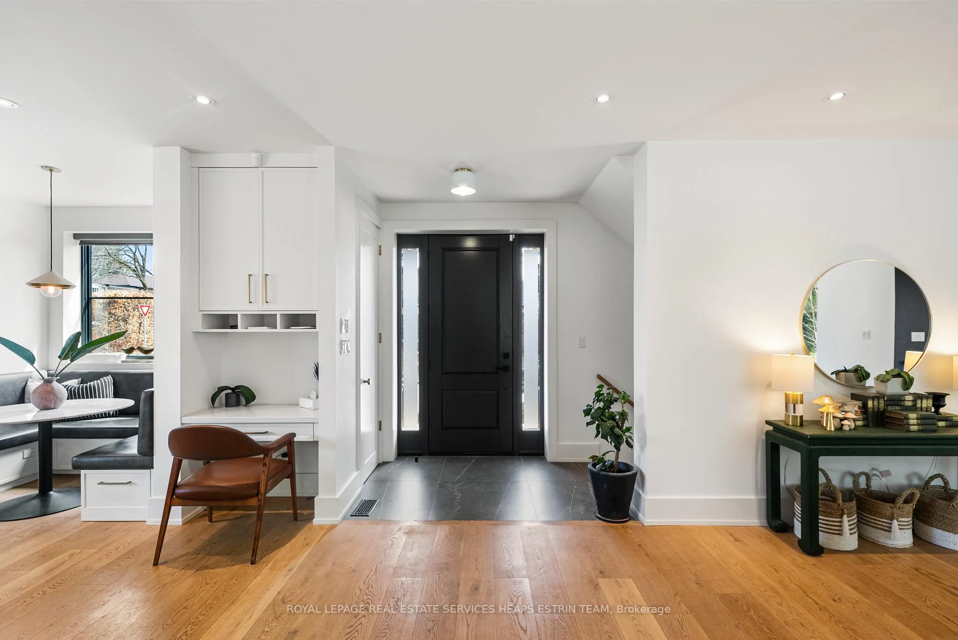 Photo 30 of 44 Bennington Heights Drive, Toronto, Leaside — HOMEH