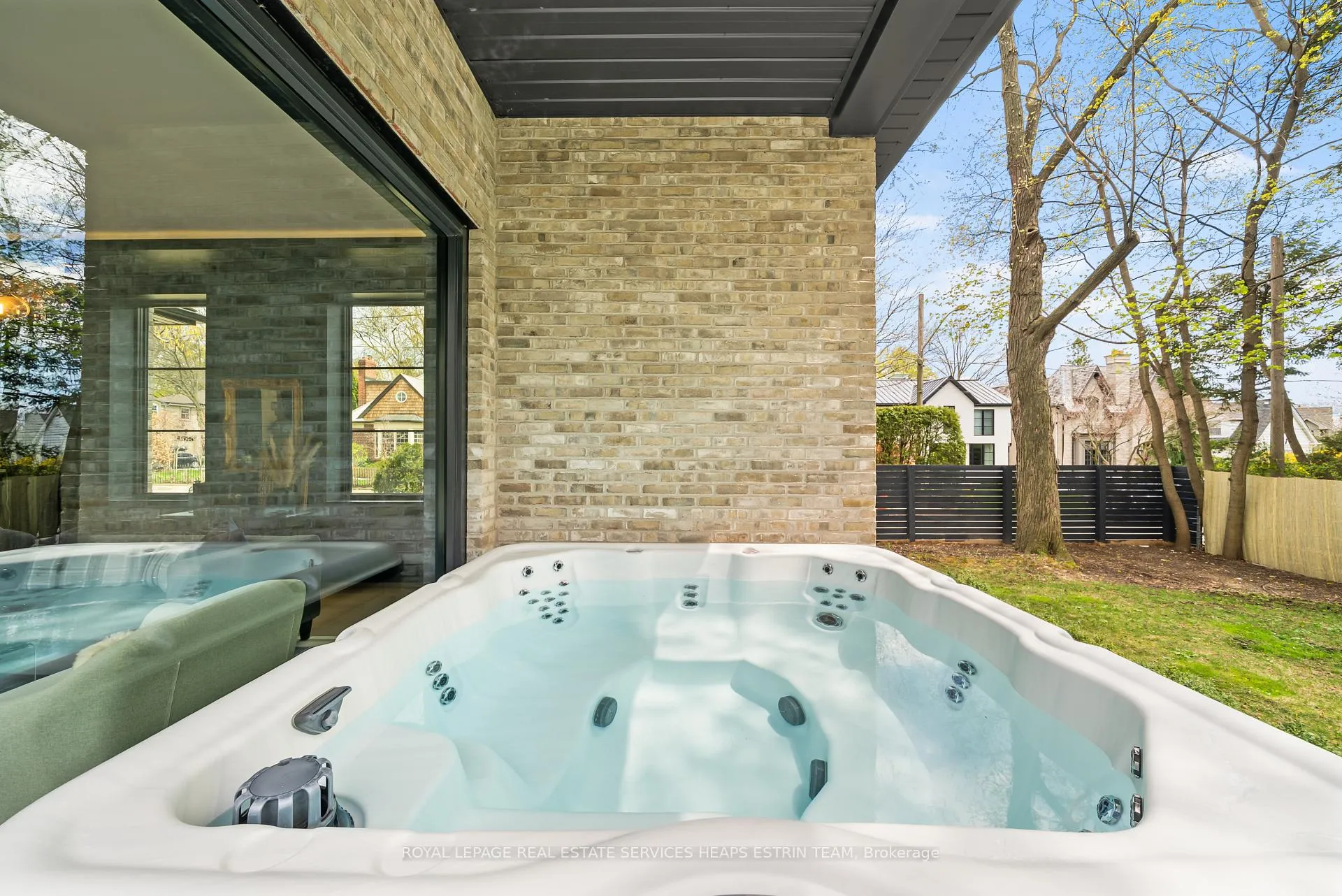 Photo 46 of 44 Bennington Heights Drive, Toronto, Leaside — HOMEH