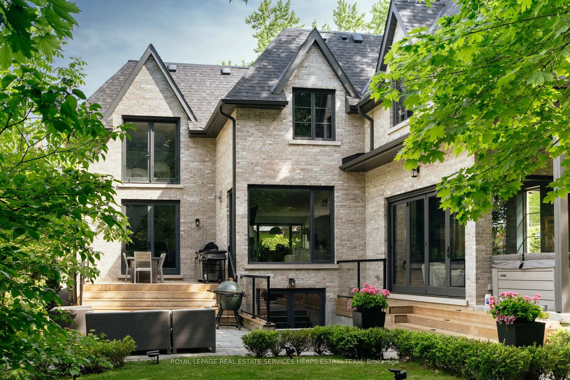 Photo 47 of 44 Bennington Heights Drive, Toronto, Leaside — HOMEH