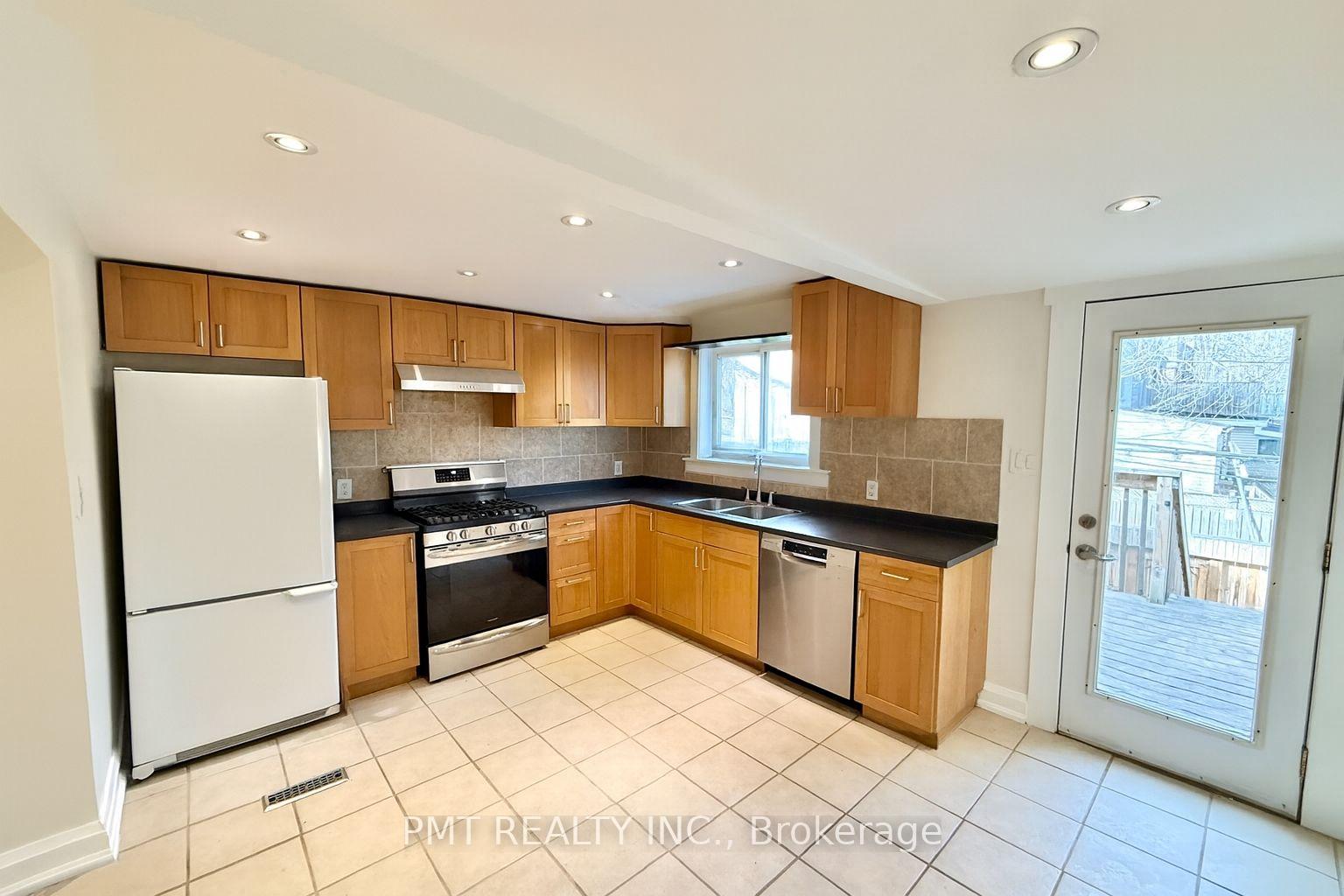 Photo 2 of Unit Upper, 1164 Queen Street E, Toronto, South Riverdale — HOMEH