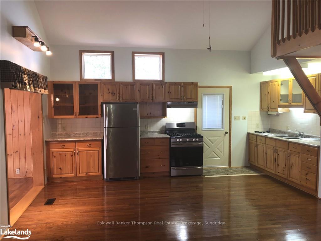 Photo 18 of 109 Bernard Crescent, Strong — HOMEH