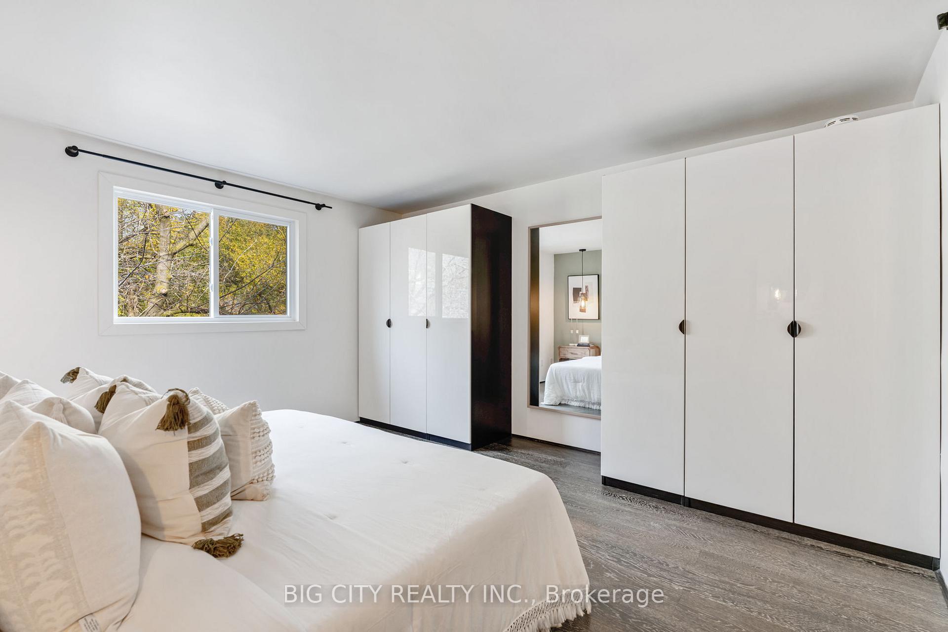 Photo 11 of 110 Torbrick Road, Toronto, Greenwood-Coxwell — HOMEH
