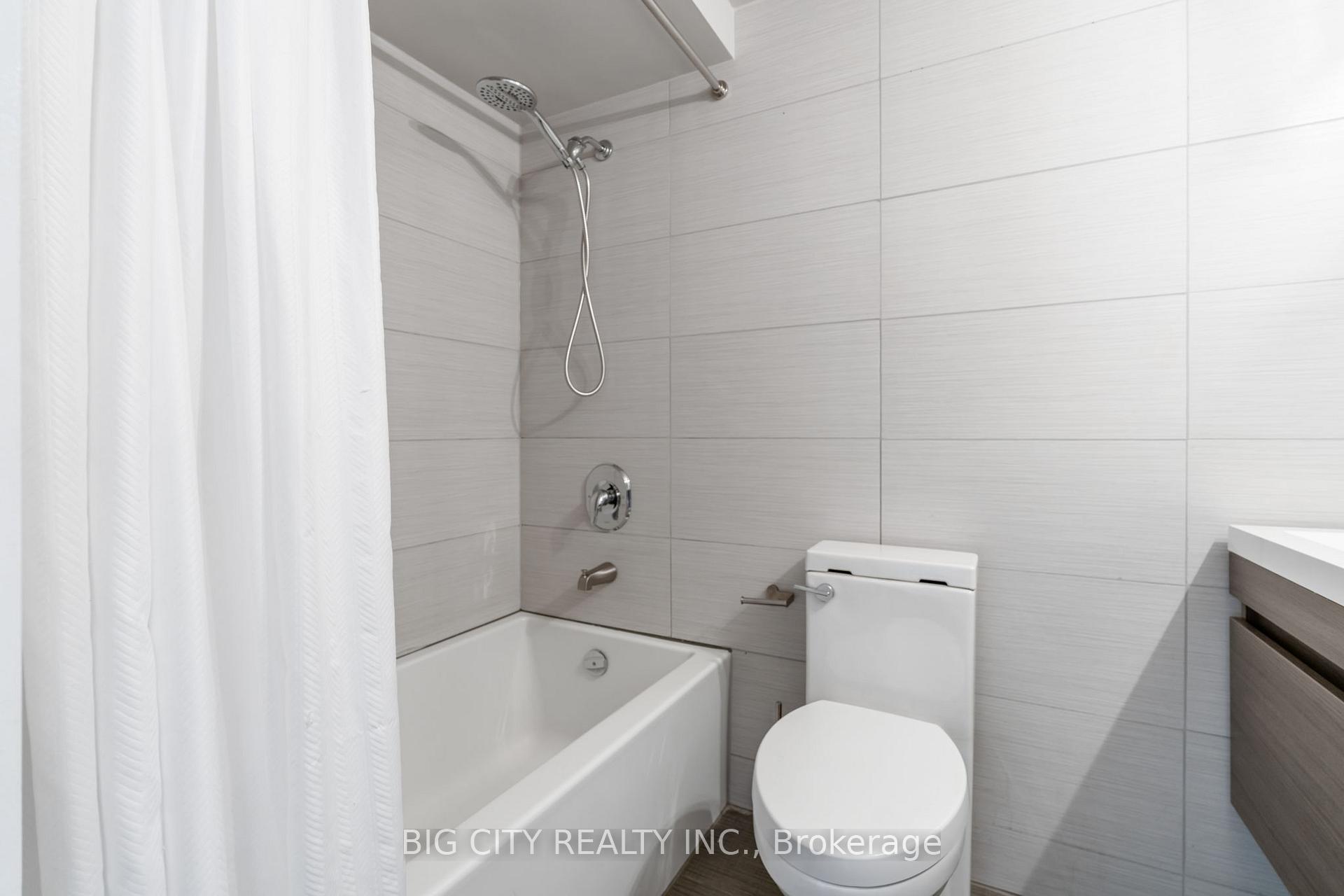 Photo 18 of 110 Torbrick Road, Toronto, Greenwood-Coxwell — HOMEH