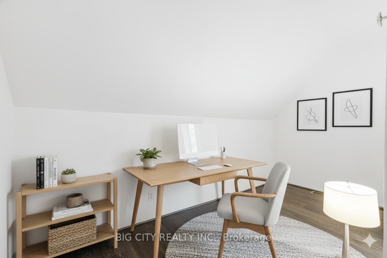 Photo 19 of 110 Torbrick Road, Toronto, Greenwood-Coxwell — HOMEH