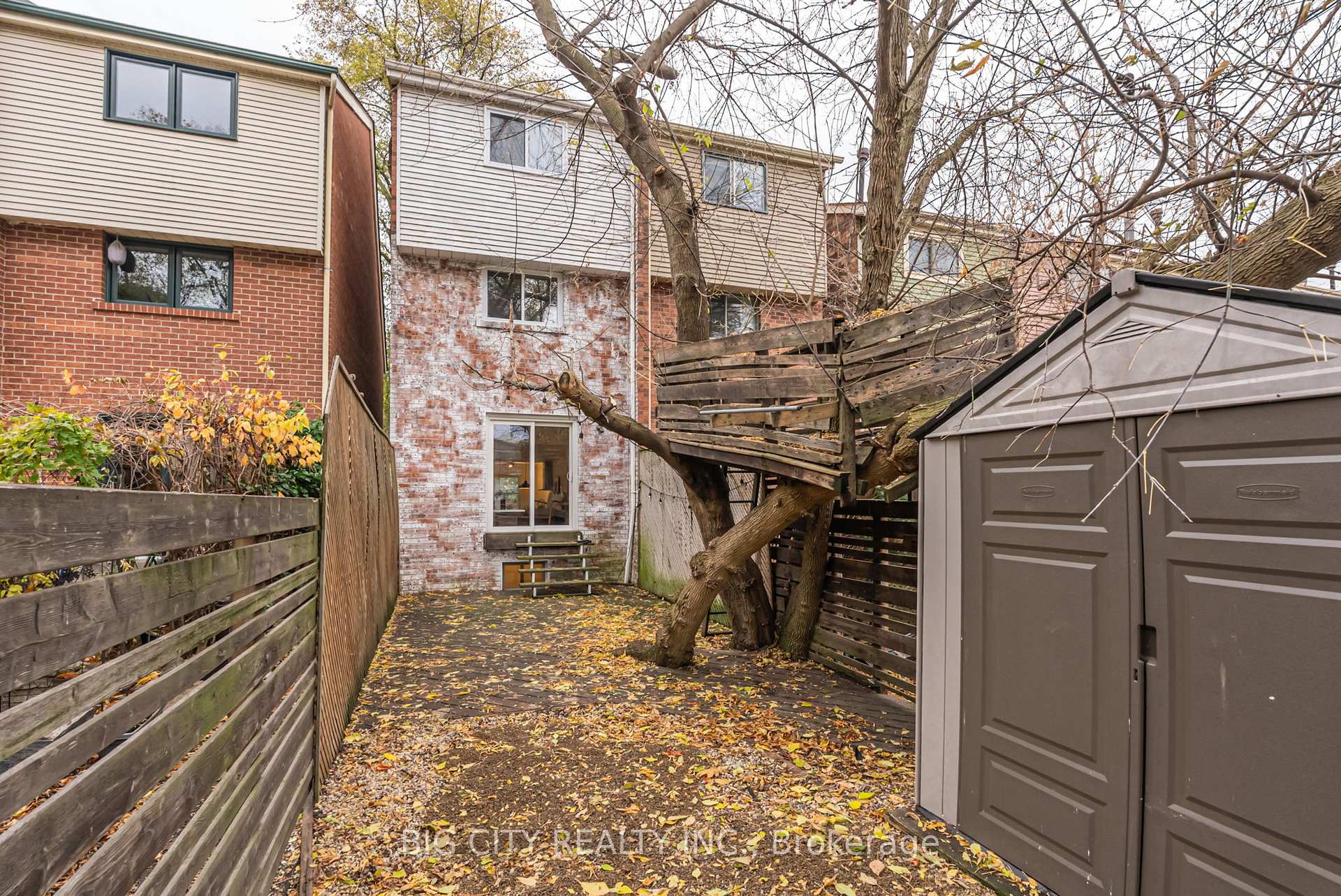 Photo 24 of 110 Torbrick Road, Toronto, Greenwood-Coxwell — HOMEH