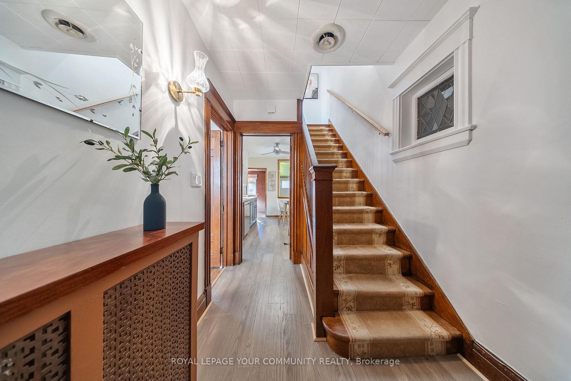 Photo 4 of 24 Patricia Drive, Toronto, East End-Danforth — HOMEH