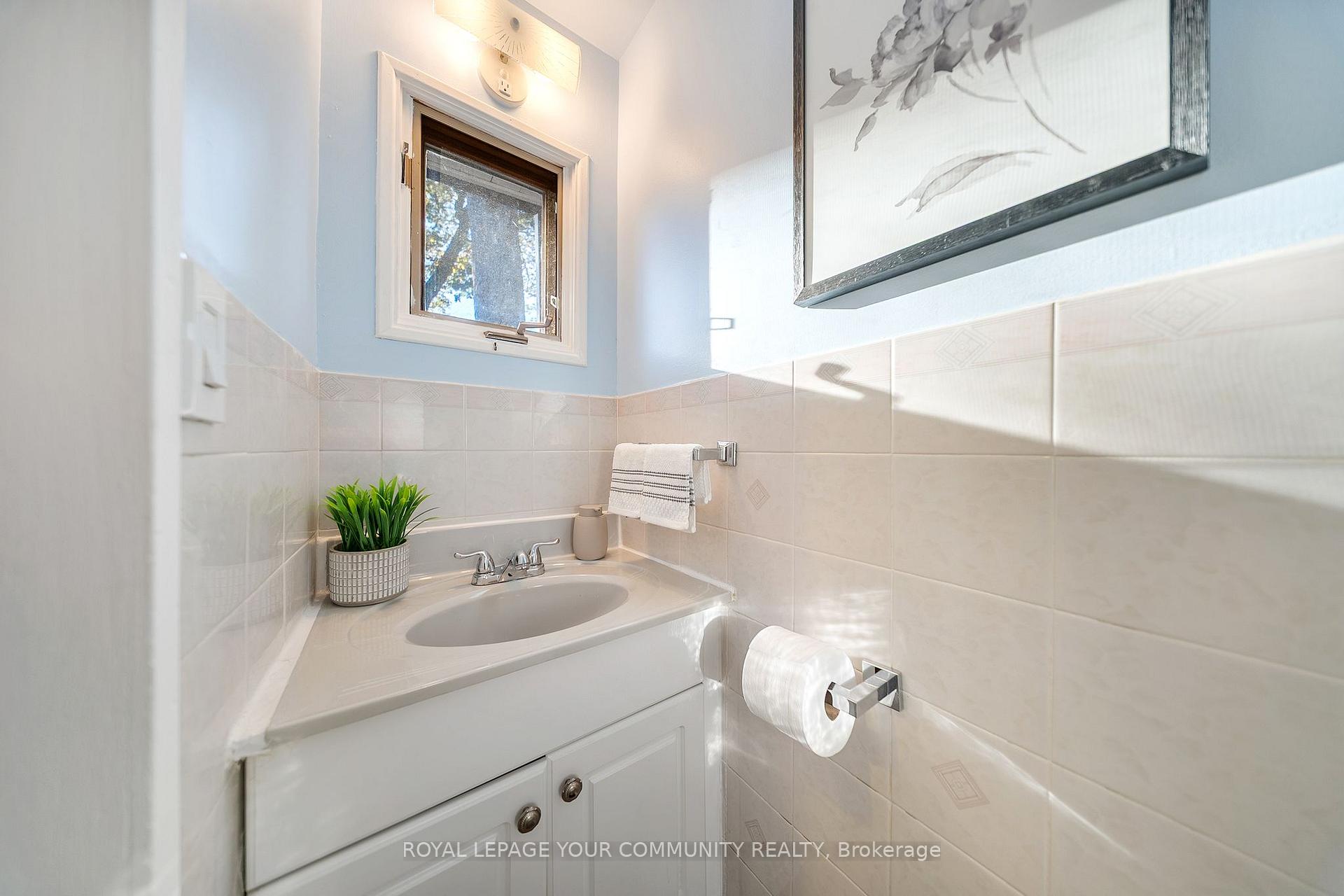 Photo 20 of 24 Patricia Drive, Toronto, East End-Danforth — HOMEH